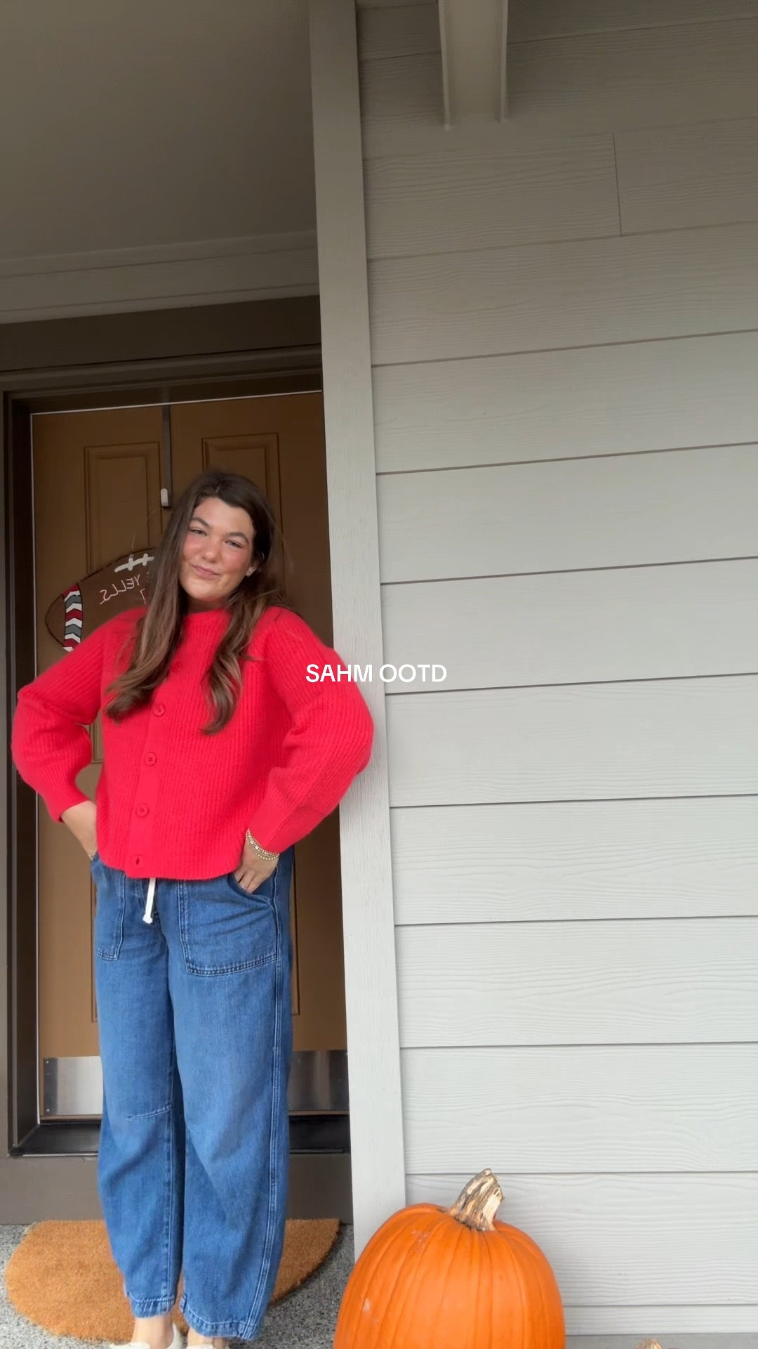 This sweater color >>> 

#LTKSeasonal #LTKmomlife #LTKFindsUnder100