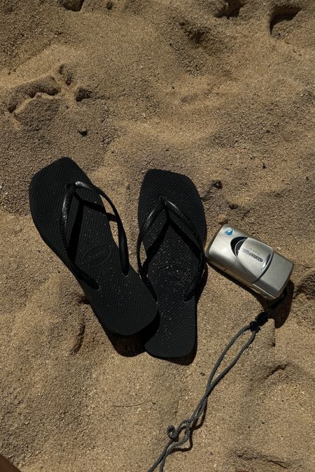 havaianas black square toe flip flops & digital camera 

#LTKstyletip #LTKfindsunder100 #LTKshoecrush
