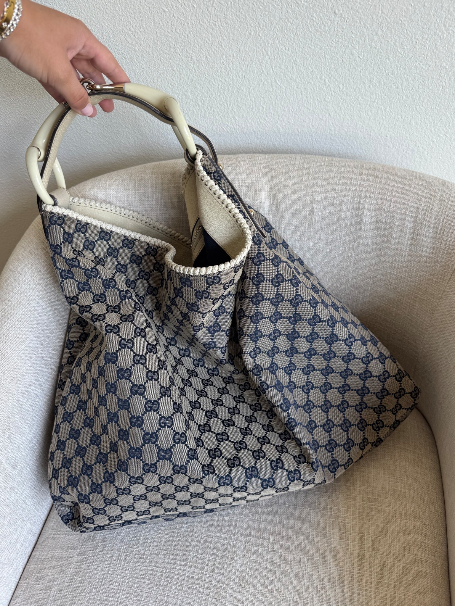 Vintage Gucci horsebit hobo bag! Linked similar 🤎 #gucci #vintagegucci 

#LTKItBag