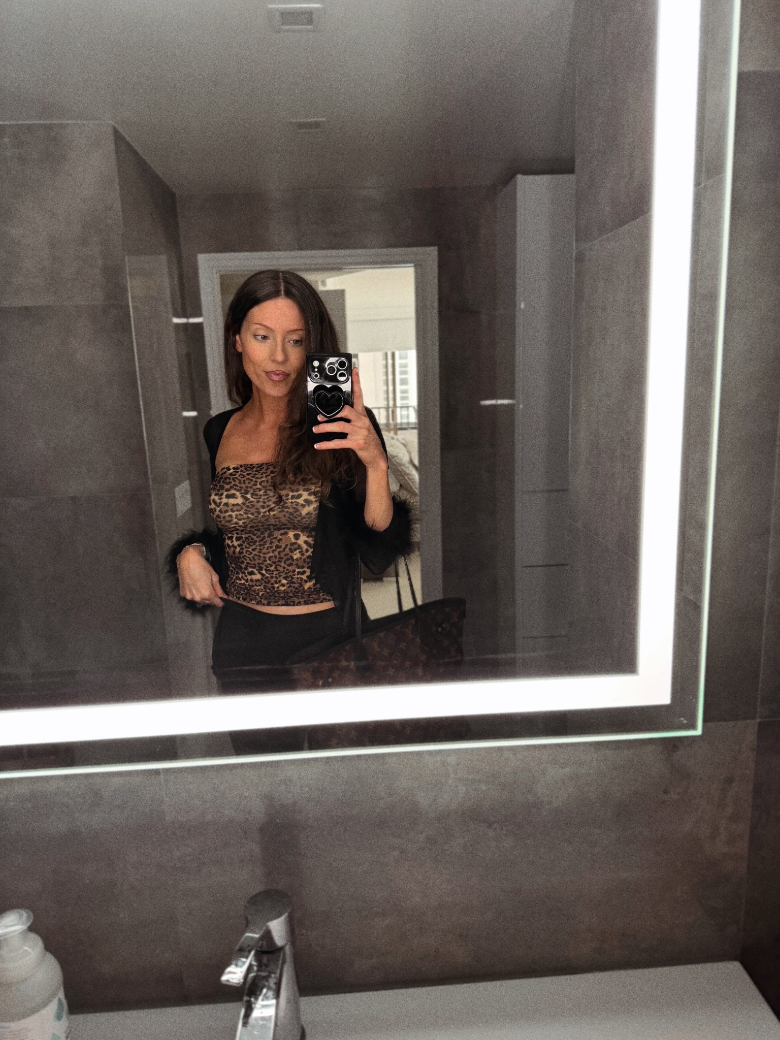 Obsessed with this brand of tube tops on Amazon. So many colors and patterns… and of course leopard is my fave 😉 this one is TTS

I also just got this little feather trim front tie top and it’s so cute! I definitely styled it differently than they did on Amazon though lol. 

#LTKdayinmylife #LTKgrwm #LTKselfcare