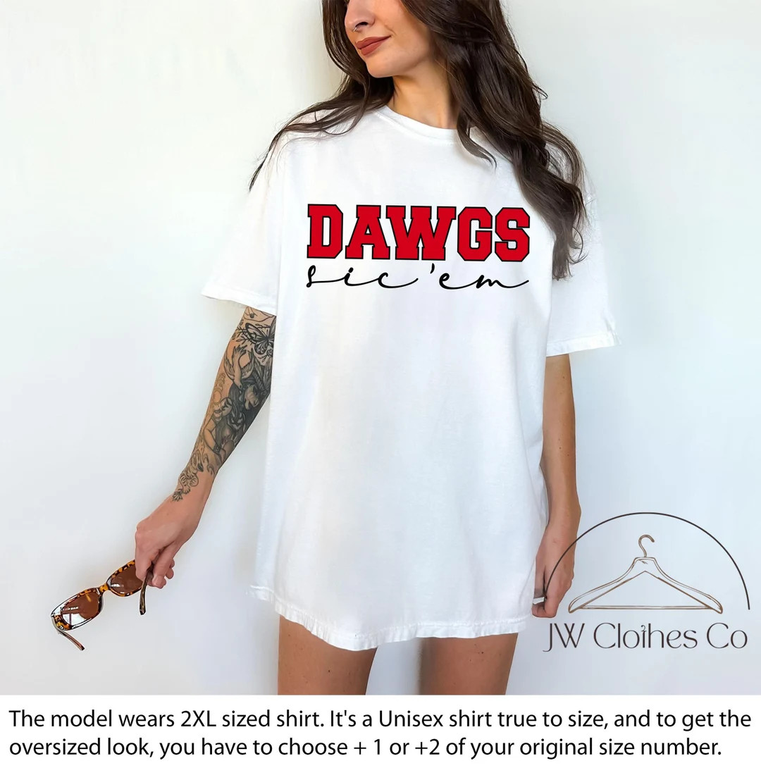 Dawgs Sic em T-shirt / Sweatshirt / Hoodie - Etsy | Etsy (US)