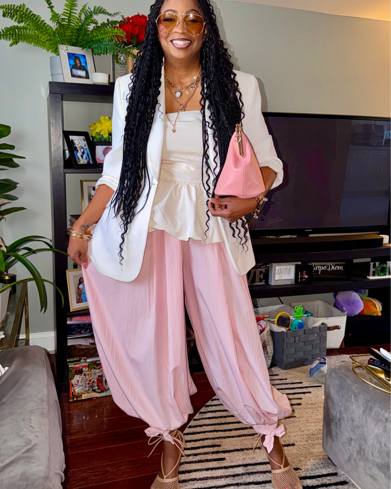 Pretty in pink 🩷

#LTKdayinmylife #LTKmomlife #LTKgrwm
