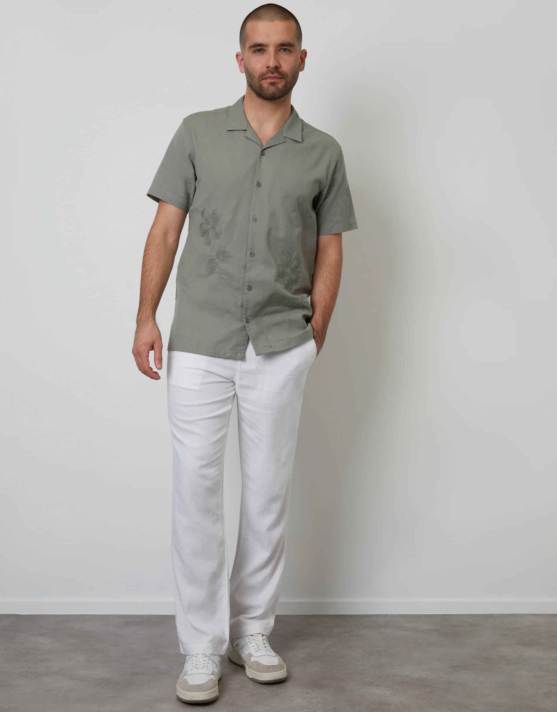 Linen Blend Trousers in White | Threadbare