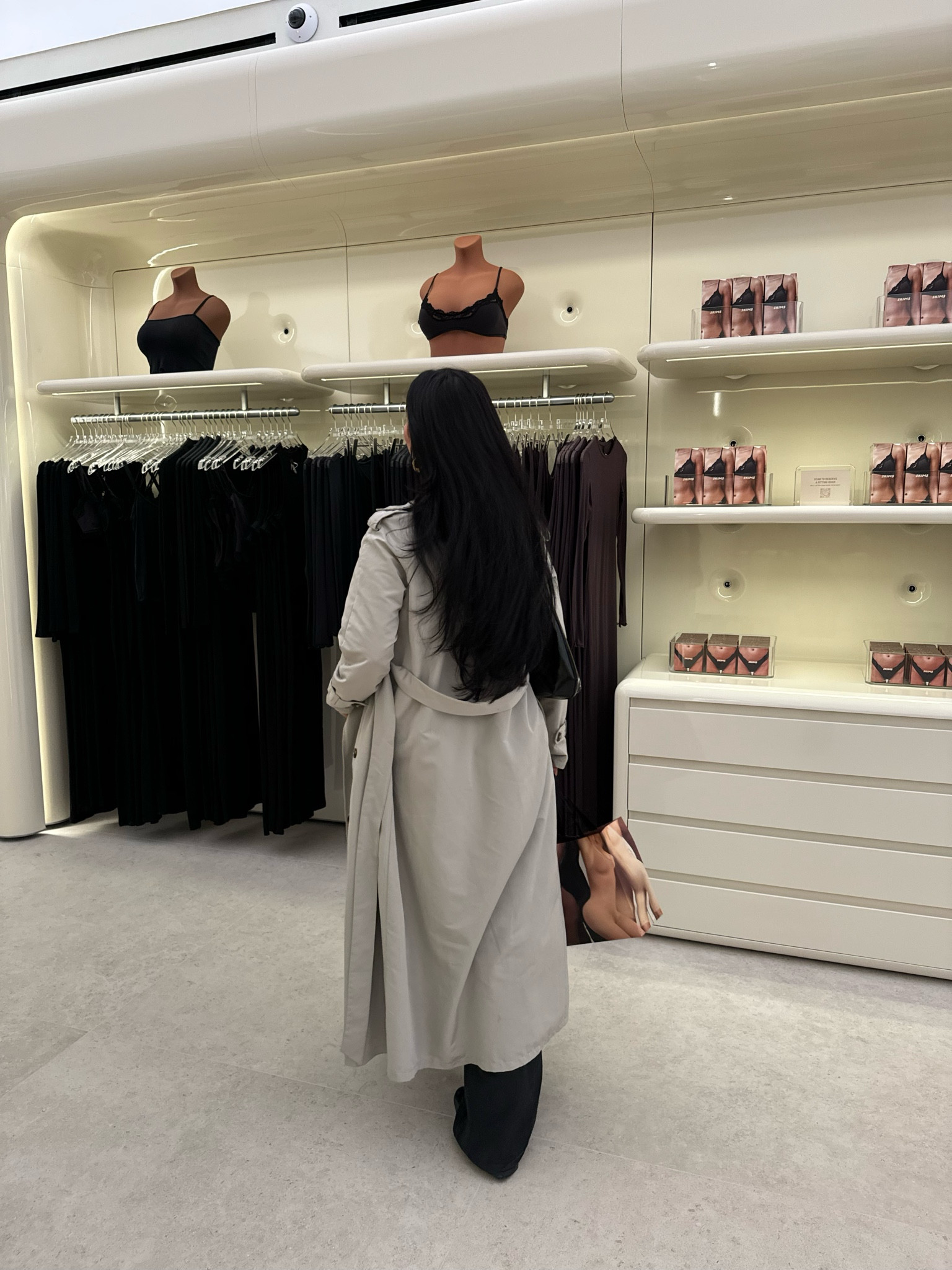 trench coats i’m loving right now! 🧥🎀🫶🏼 affordable and high end options 