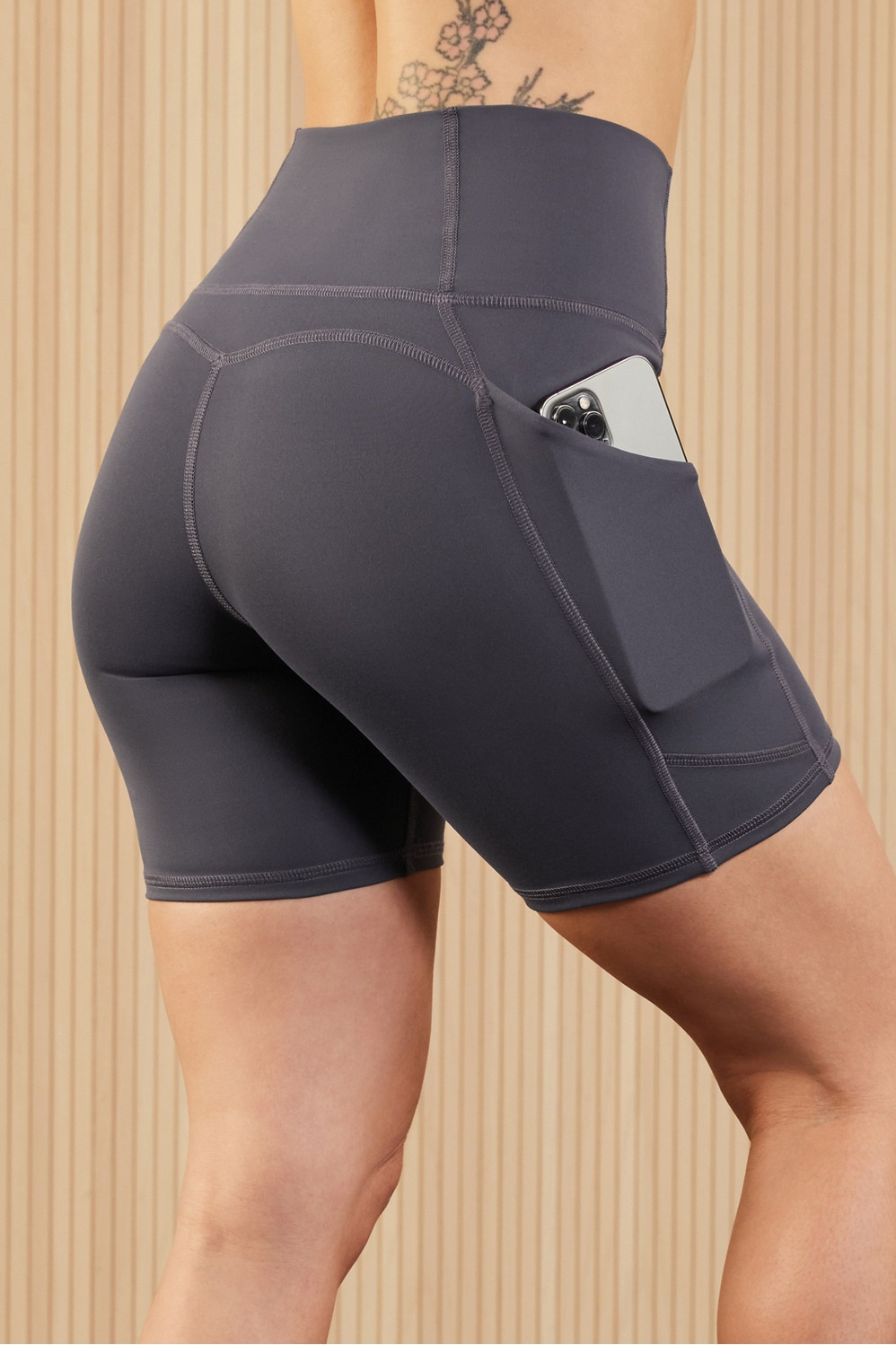 Oasis High-Waisted Short 6 | Fabletics