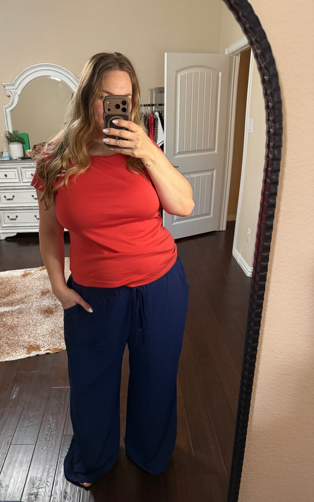 Recently got several colors of this top from @oldnavy and I’m OBSESSED with it. 

Several colors under $10 right now! Size up bc it’s snug— wearing 2X (usually size 16/ XL)

#LTKSaleAlert #LTKMidsize #LTKPlusSize