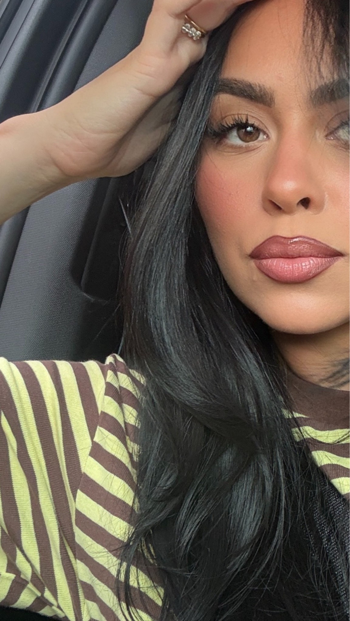 LIP STAIN : WARM BROWN
LIP COLOR :15