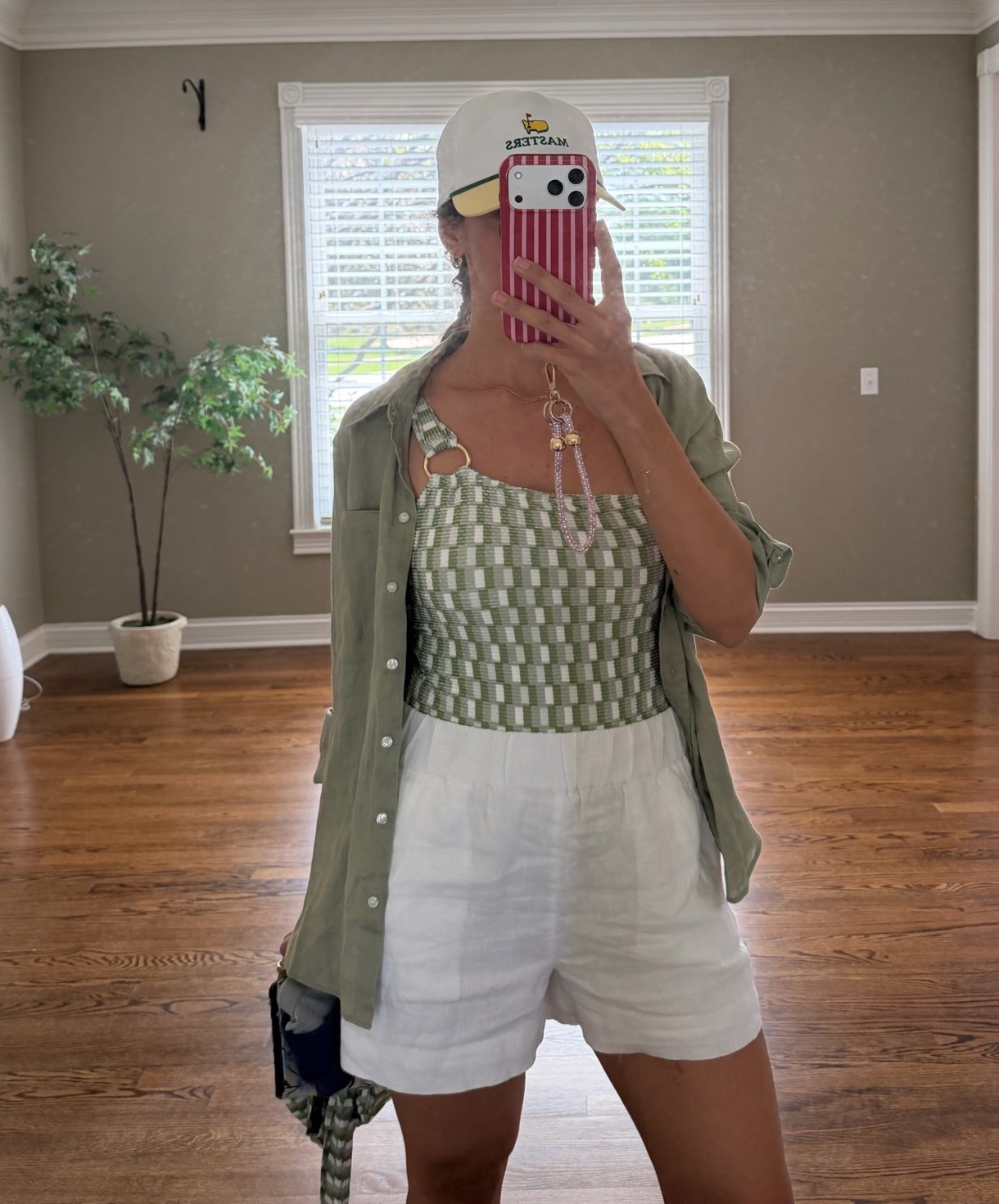 What I’m wearing to the pool today!
Swimsuit size medium
Shorts size small
Shirt size small

#LTKootd #LTKgrwm #LTKSeasonal