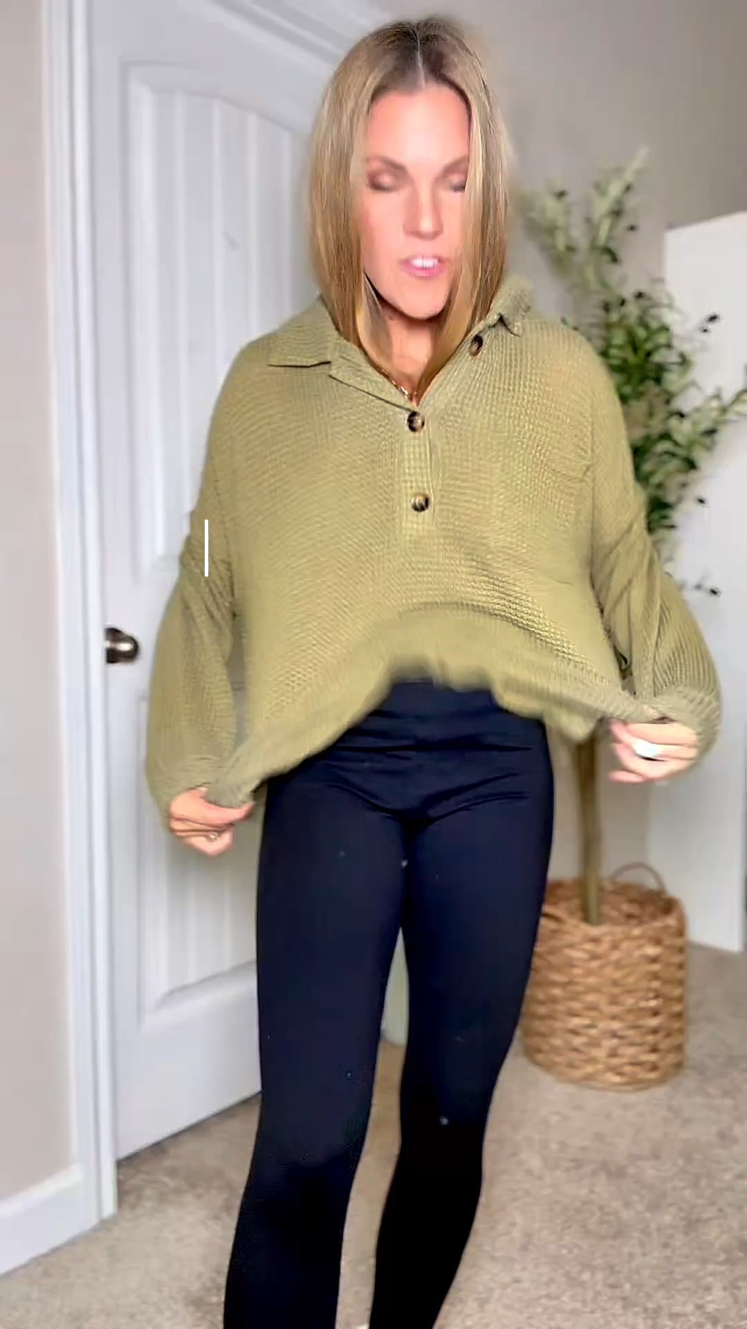One of the best oversized shirts to wear with leggings! So comfortable and cute for a casual styled outfit ❤️‍🔥

#leggingsoutfit #oversizedshirt #womensfashion #fallfashion #falloutfits

#LTKootd #LTKmomlife #LTKSaleAlert