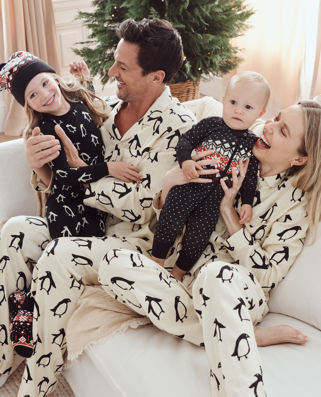 Holiday Penguin Matching Family Pajamas | Hanna Andersson