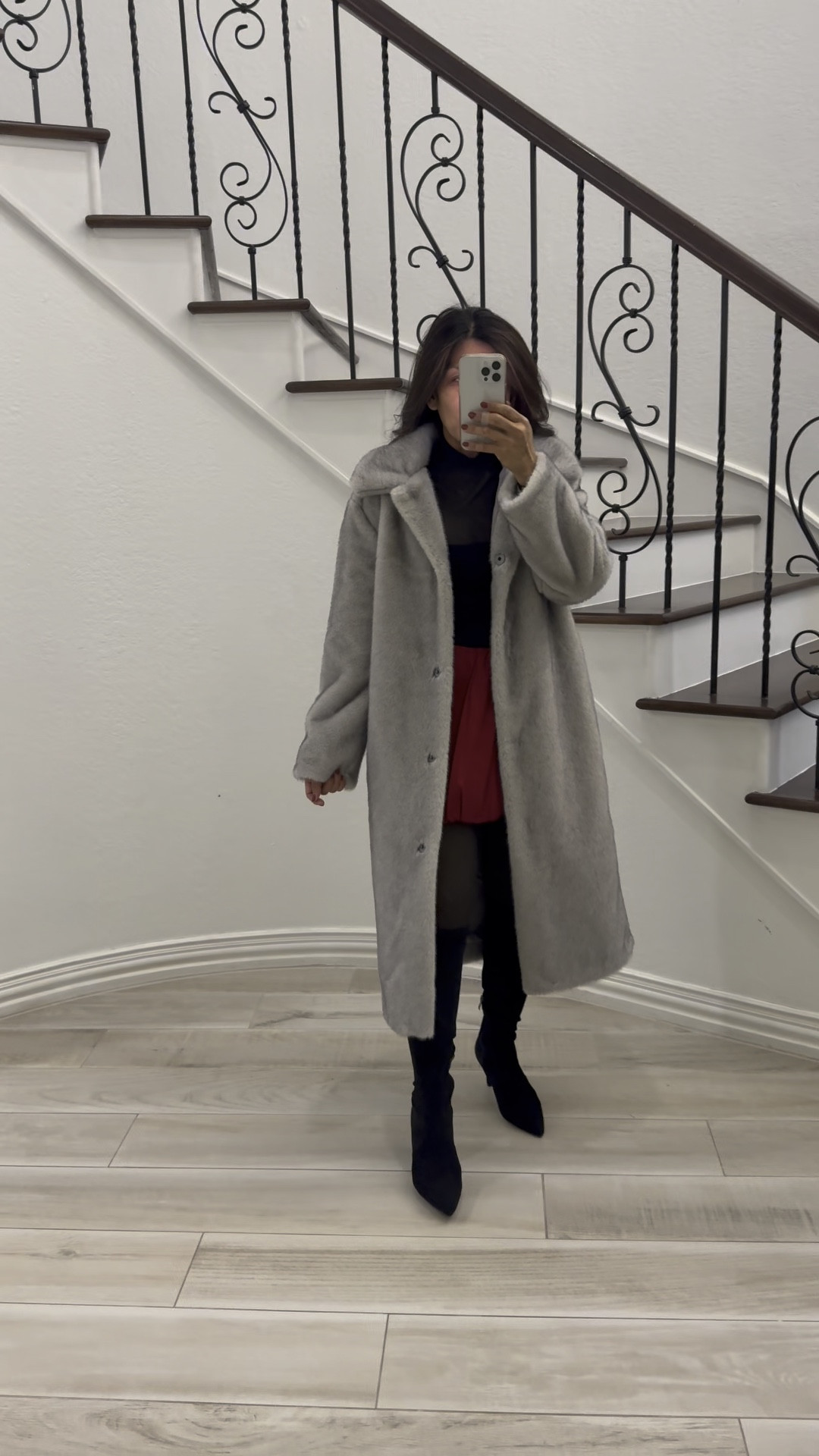 Bubble  skirt in XS
Faux fur coat in XS. Use code Jen reed for discount. 
Boots tts.
Fleece lined tights in S/M
Holiday outfit, NYE