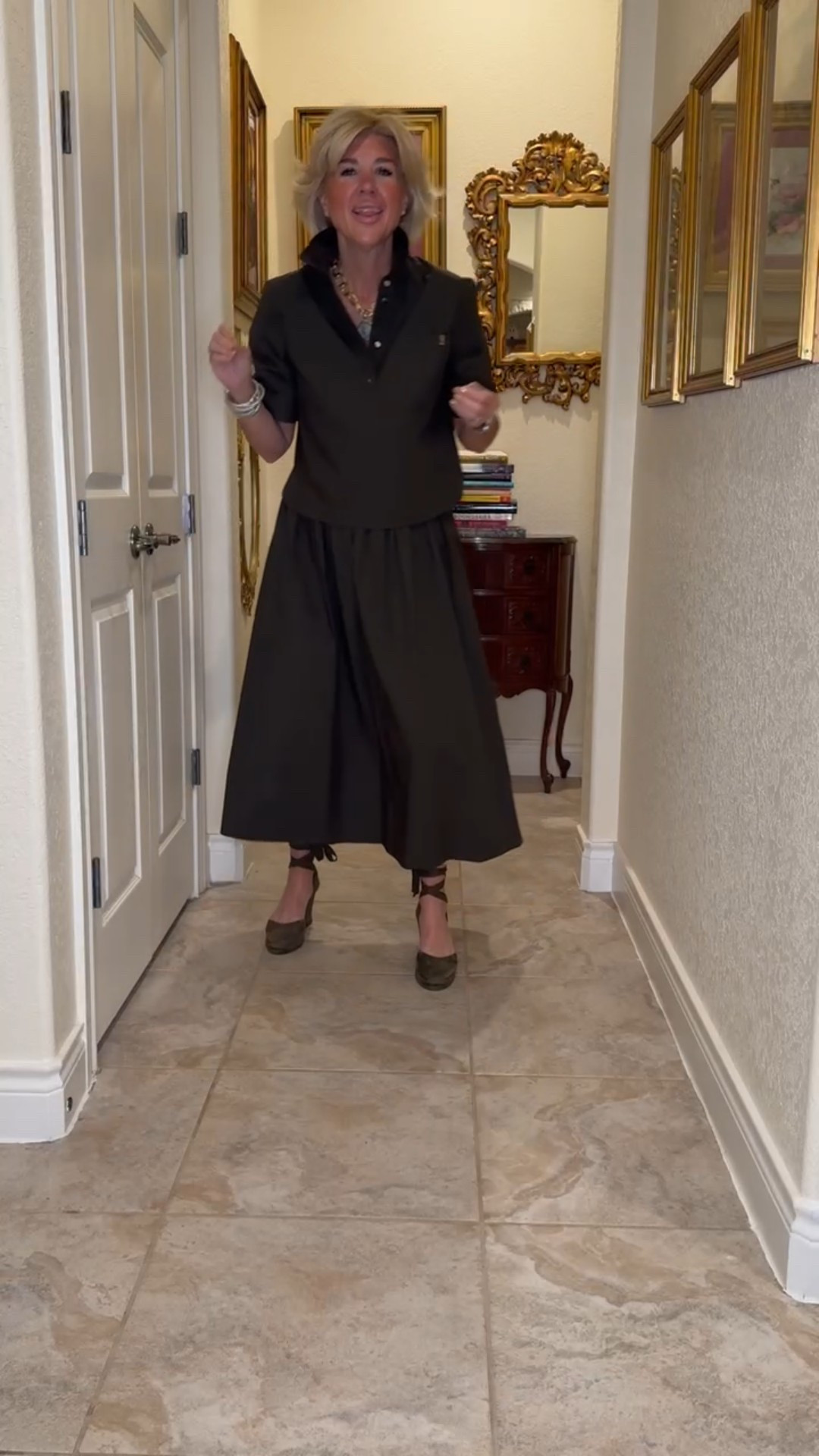 I love this matching set from Tory Burch for fall! 

#LTKOver40