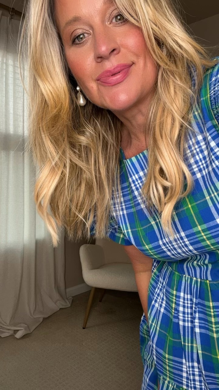 ✨Tap the bell, save and ❤️ for over 40 fashion, midlife style, midsize fashion and luxury looks for less. 


Summer dress, Anti pooch, belly friendsly

👑 Helping you look good, feel good.-Lindsey Denver   Check back daily for belly-friendly style, confidence, and Outfit Physics™.
@Avara 
Comment SHOP below to receive a DM with the link to this post on my LTK ⬇ https://liketk.it/6ftsf

#LTKOver40 #LTKMidsize #LTKPlusSize