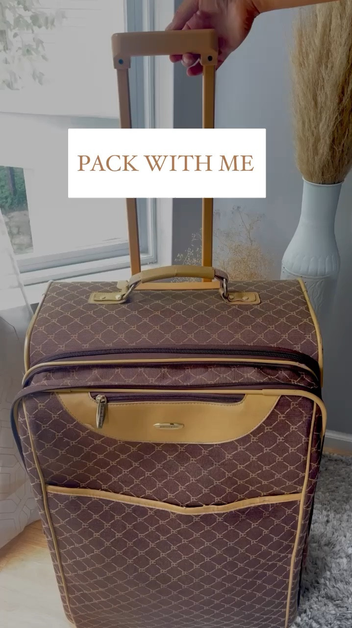 Holiday Travel 
Luggage & Packing must haves 

#LTKHoliday #LTKSeasonal #LTKTravel