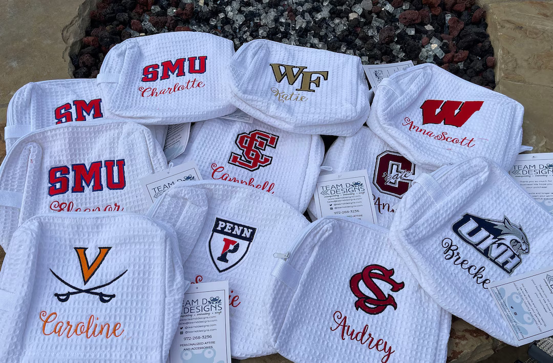 Custom College Personalized Cosmetic Bag/ Grad Gift/ Custom Cosmetic bag for Graduates/Travel bag... | Etsy (US)