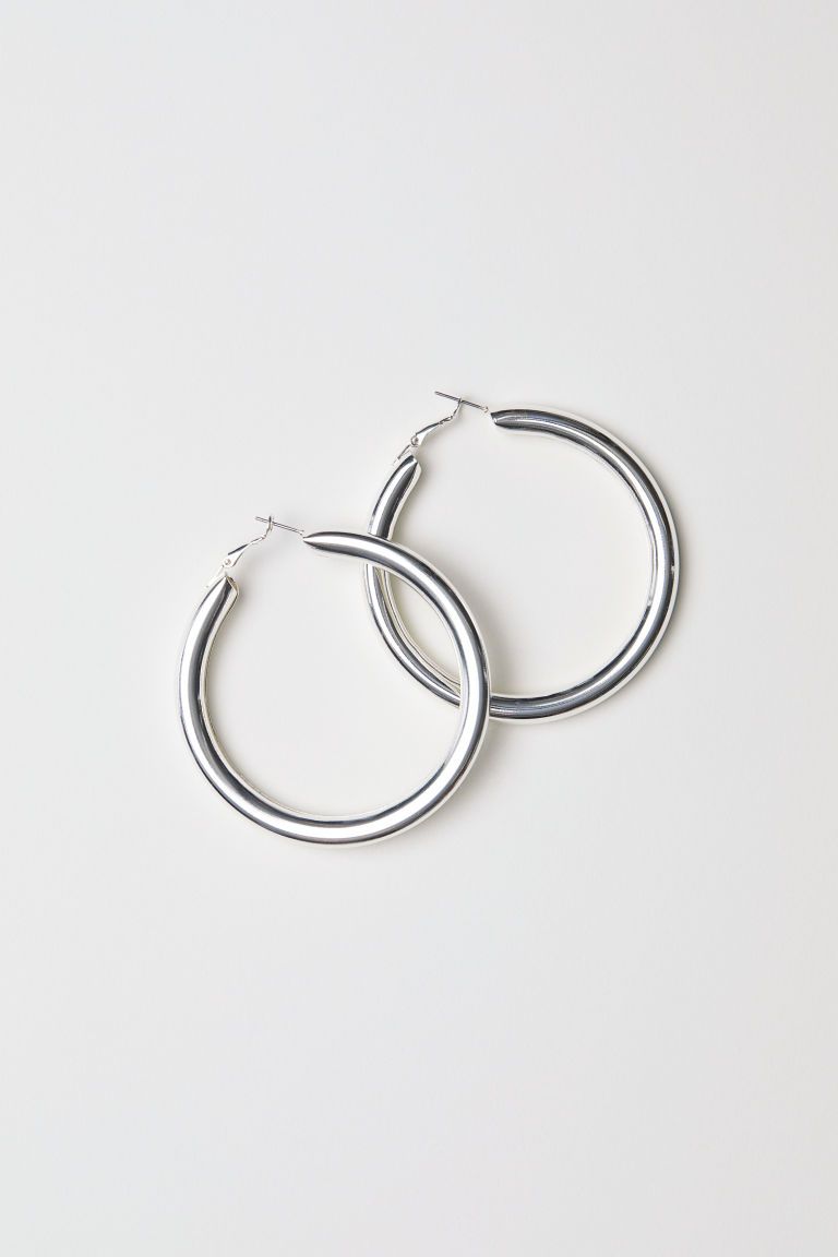 Large earrings | H&M (US + CA)