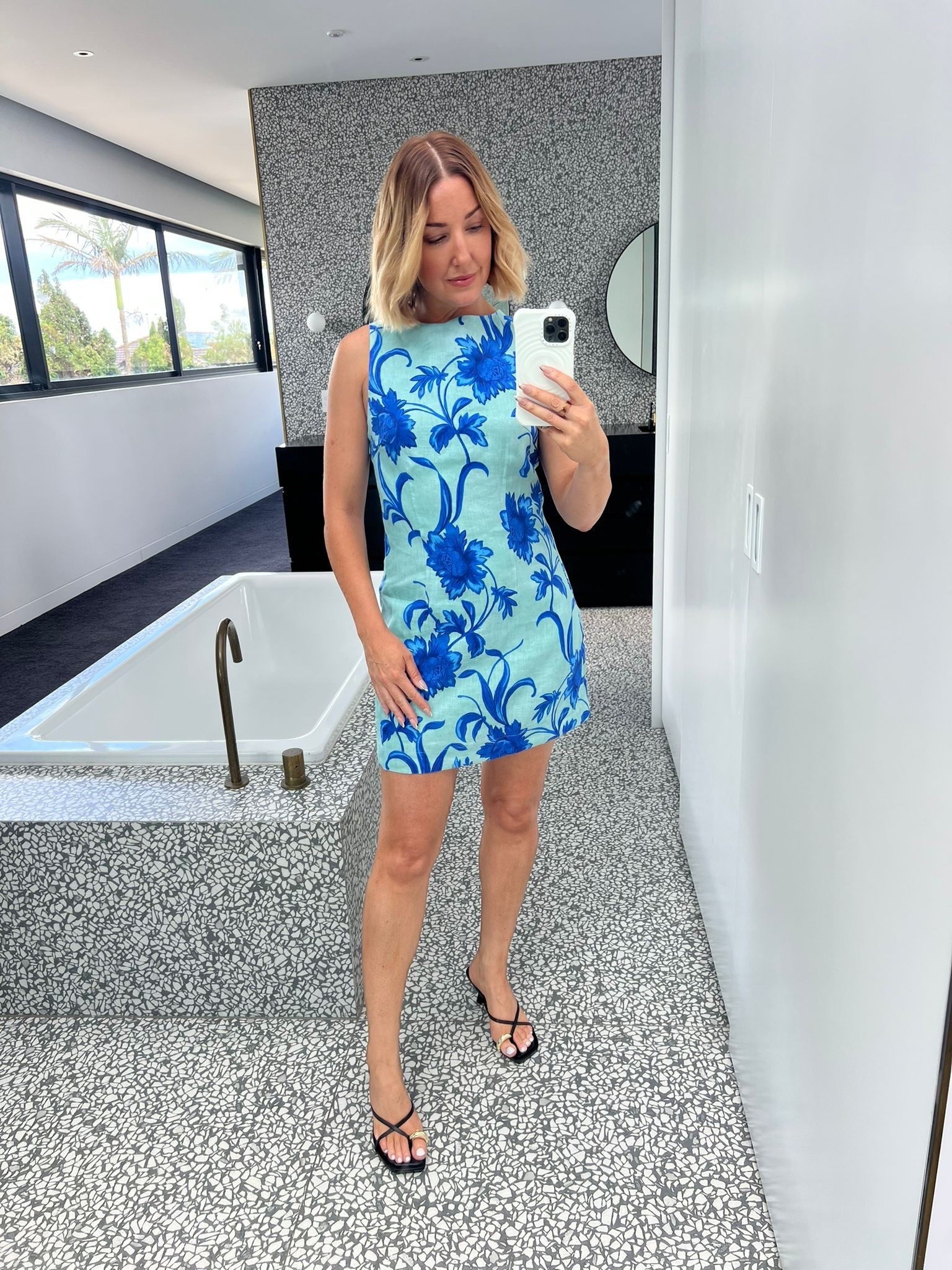 Pop of colour 💙🩵

#LTKstyletip #LTKspring #LTKaustralia