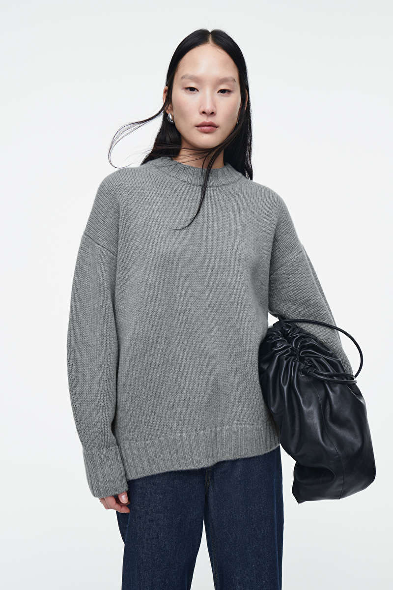 CHUNKY PURE CASHMERE CREW-NECK JUMPER | COS UK