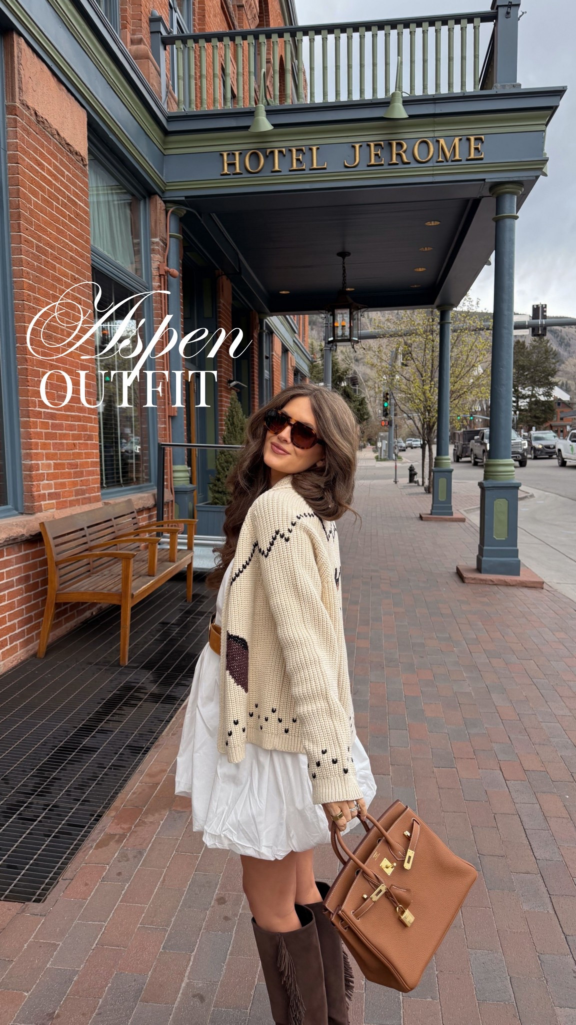 What I wore in Aspen ! I love this cardigan 🤎

#LTKdayinmylife #LTKTravel #LTKBump