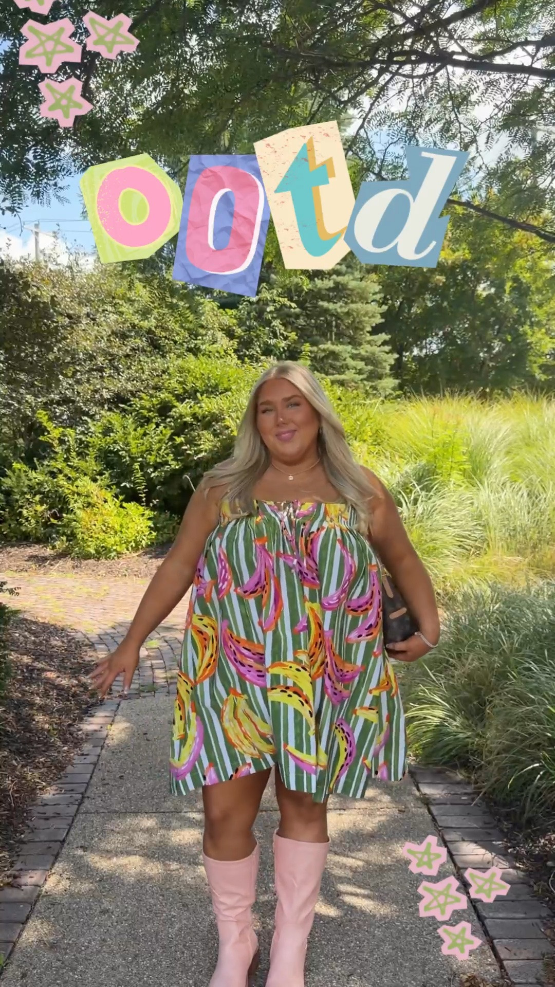 XXL in dress 
Boots are 8