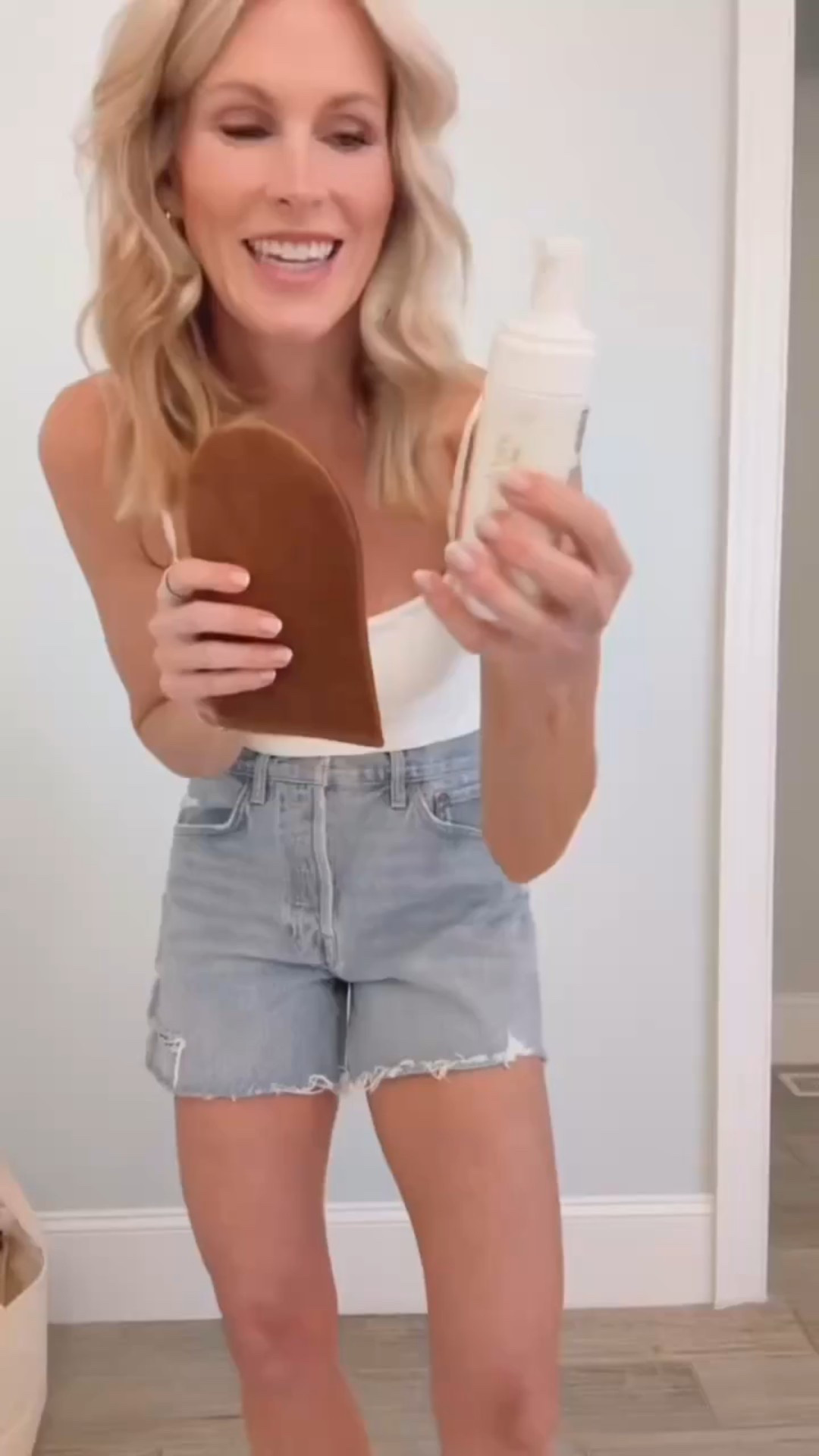 Self tan time with my favorite products! @lovingtanofficial  #lovingtanpartner




#LTKSeasonal #LTKBeauty