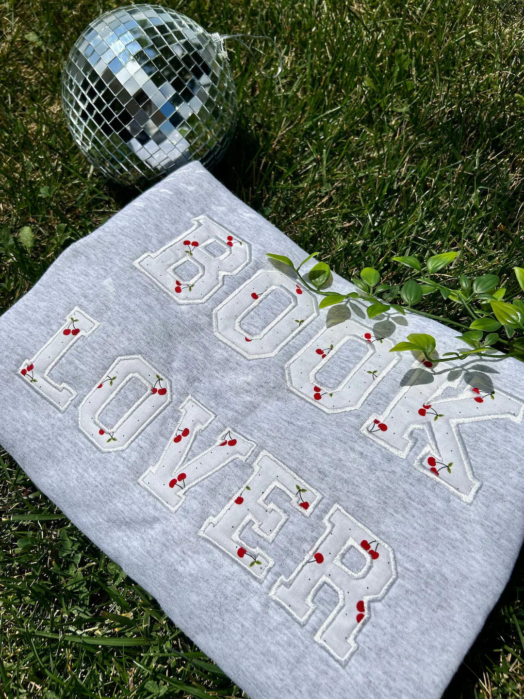 Cherry Fabric Embroidered Book Lover Sweatshirt - Etsy | Etsy (US)