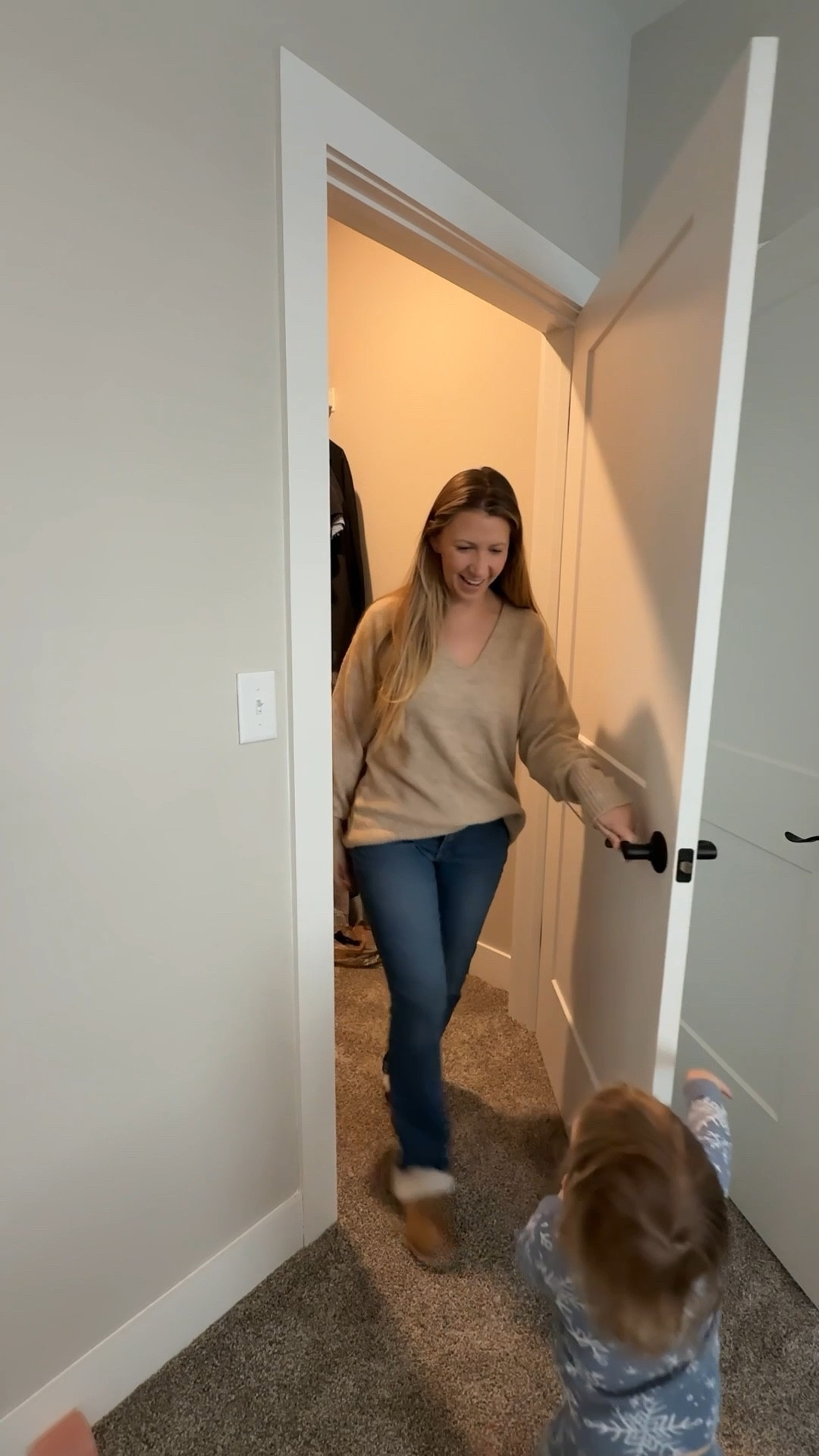 Average working mom morning routine with a 2 hour delay🤍
Nothing fancy, just real life before daycare + work 

#LTKootd #LTKmorningroutine #LTKdayinmylife
