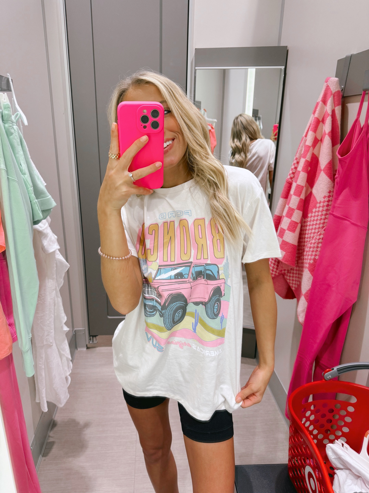 Must have graphic tee!🌸🩵✨

#LTKstyletip #LTKplussize #LTKU