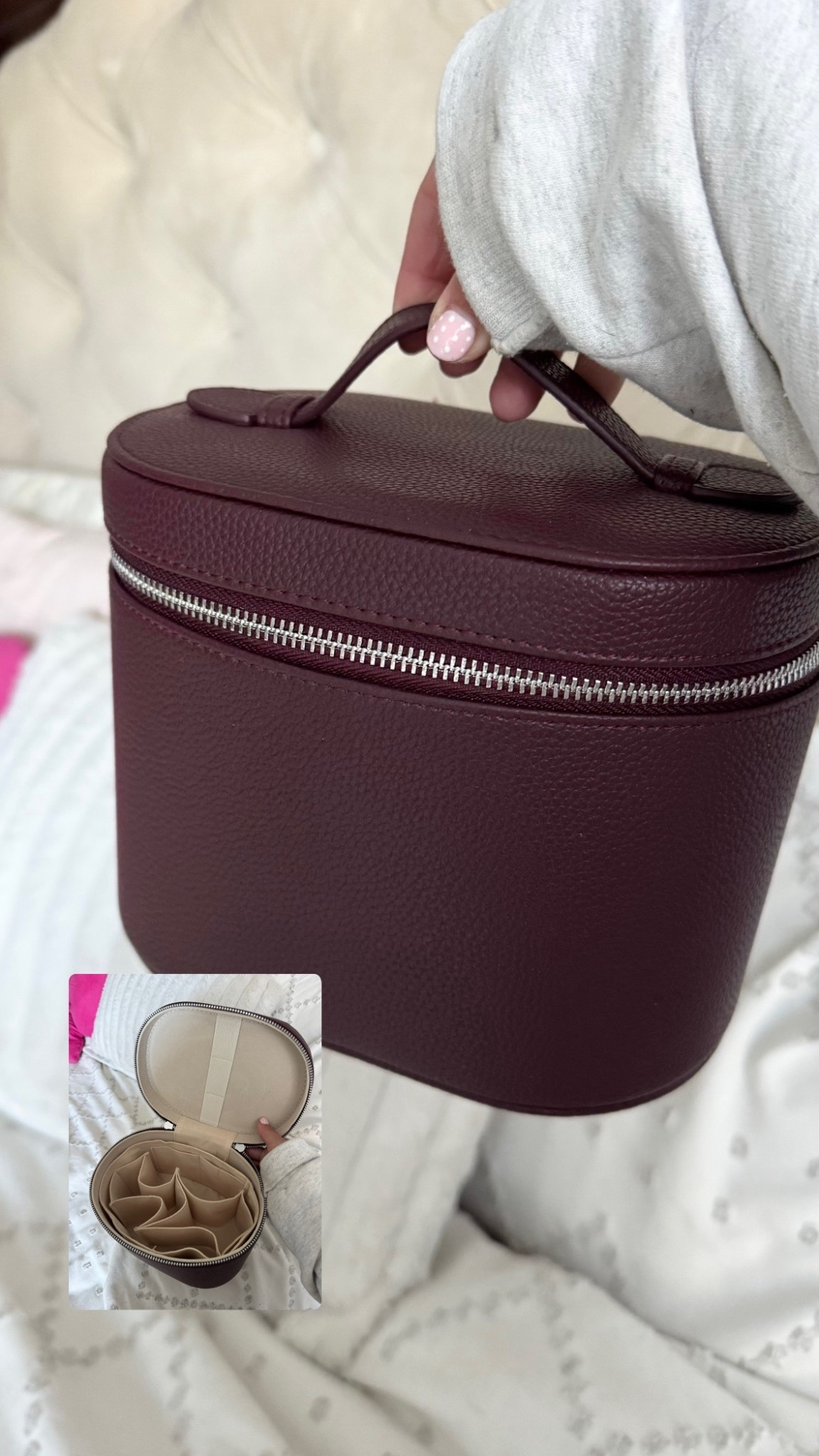 this makeup case is so worth the hype around it, the leather is buttery soft and it holds so much! such a good look for less! 

#LTKBeauty #LTKTravel #LTKselfcare