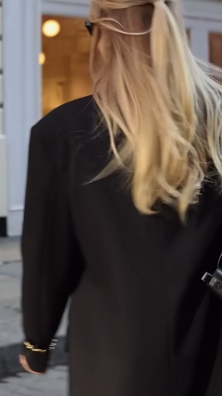 Need a style update? This new stylish look is your perfect fall uniform! Effortless, chic, and easy to wear for any occasion. Everything linked below! Tap to shop the whole outfit and refresh your closet today! #NewLook #OOTD #StyleInspo #FashionFinds #ShopTheLook #ChicStyle #FallOutfit #MustHave

#LTKSeasonal #LTKSaleAlert #LTKStyleTip