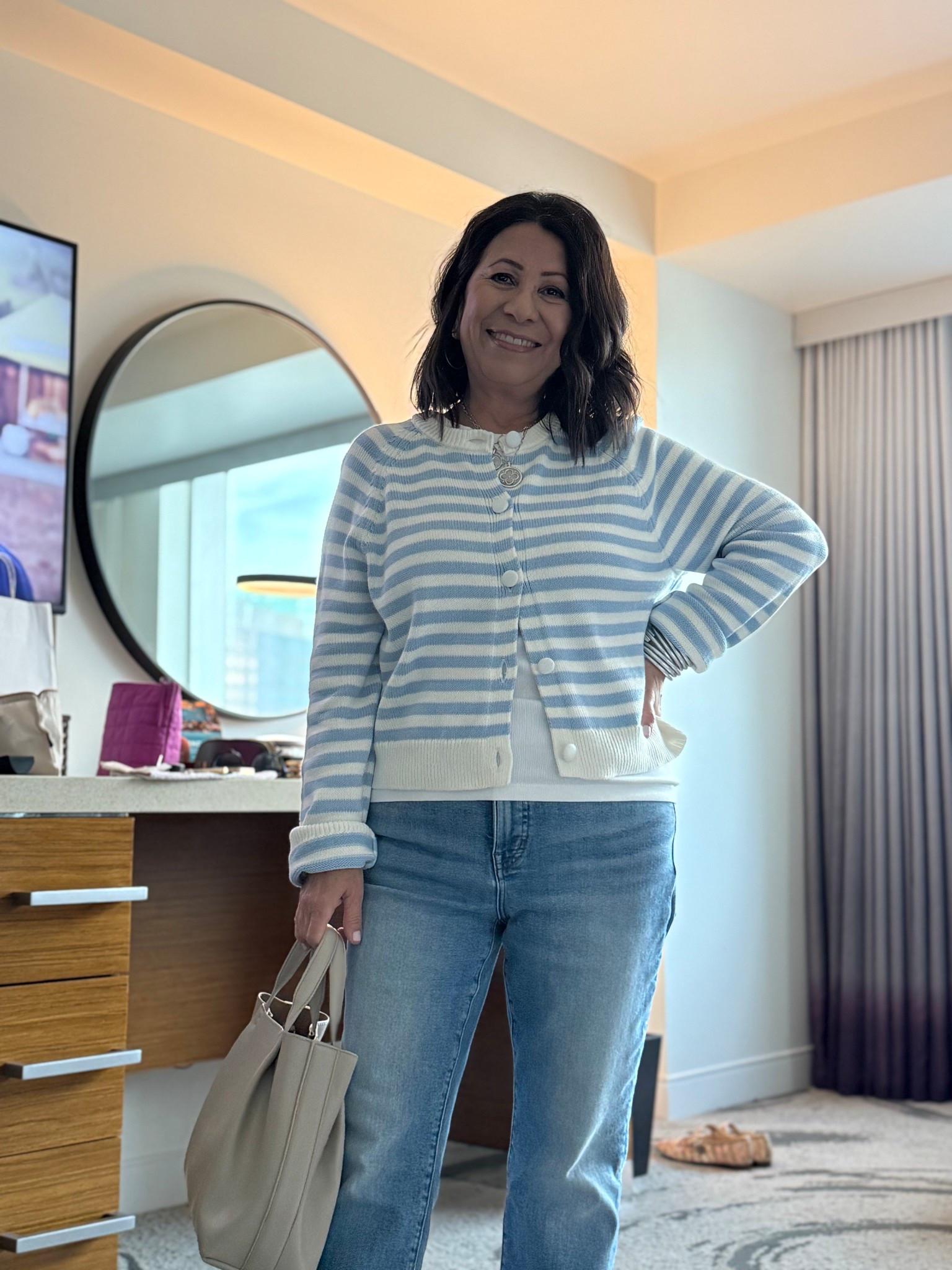 Light blue striped spring sweater 🩵





Spring break | spring outfit idea | teacher outfit | petite style | Target sweater | Target finds | Target fashion 


#LTKPetite #LTKootd #LTKgrwm