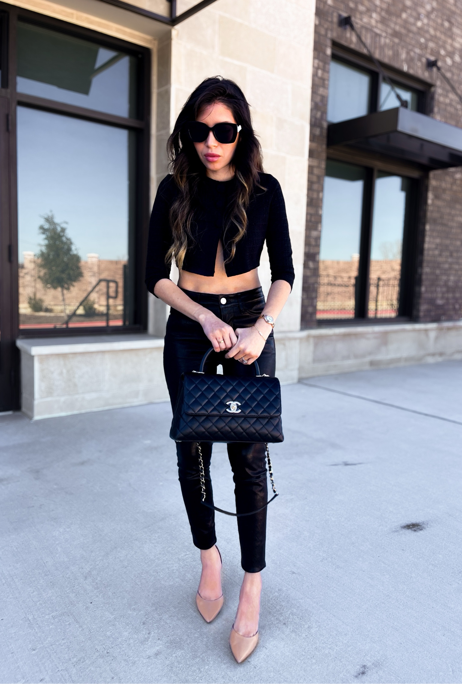 Outfit of the day
Cropped cardigan XS
Pants 0
Shoes TTS 6

