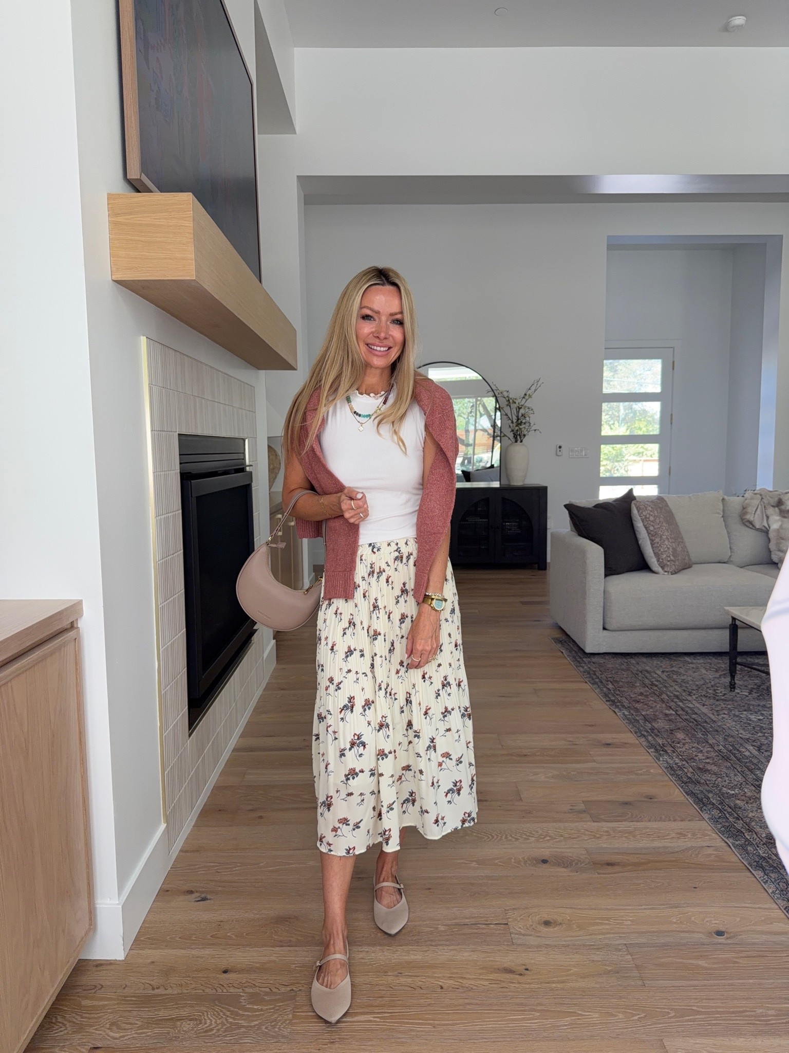 My latest Amazon capsule wardrobe might be my favorite one yet 🤎 comment AMAZON and I’ll send you the info

I wanted pieces I could start wearing now and easily transition into fall, and these Amazon finds are SO good. Think easy layers, pretty neutrals, comfortable pants, skirts you can dress up or down, and basics that actually work with more than one outfit.

I love a capsule wardrobe because getting dressed is so much easier when everything in your closet works together. Sneakers for everyday, swap in flats for something a little more polished, add a denim jacket or cardigan when it cools down…so many outfit possibilities from just a handful of pieces.

These would be perfect for teachers, work outfits, school drop-off, weekend plans, or just easy everyday fall style.

Save this one for some Amazon fall outfit inspiration 🍂 Which look would you wear first?

#amazonfashion #amazonoutfits #capsulewardrobe #falloutfits #teacheroutfits