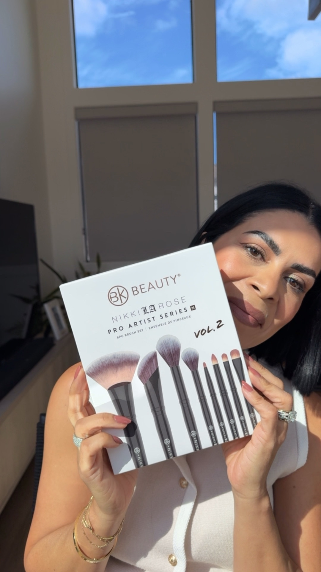 This 8 piece baddie is back! She sold out in one day!!!!!! Don’t hesitate or it will be gone!
Not sure if you can use my code:
SONIAH10 
Just case 😘

#LTKBeauty #LTKStyleTip #LTKOver40