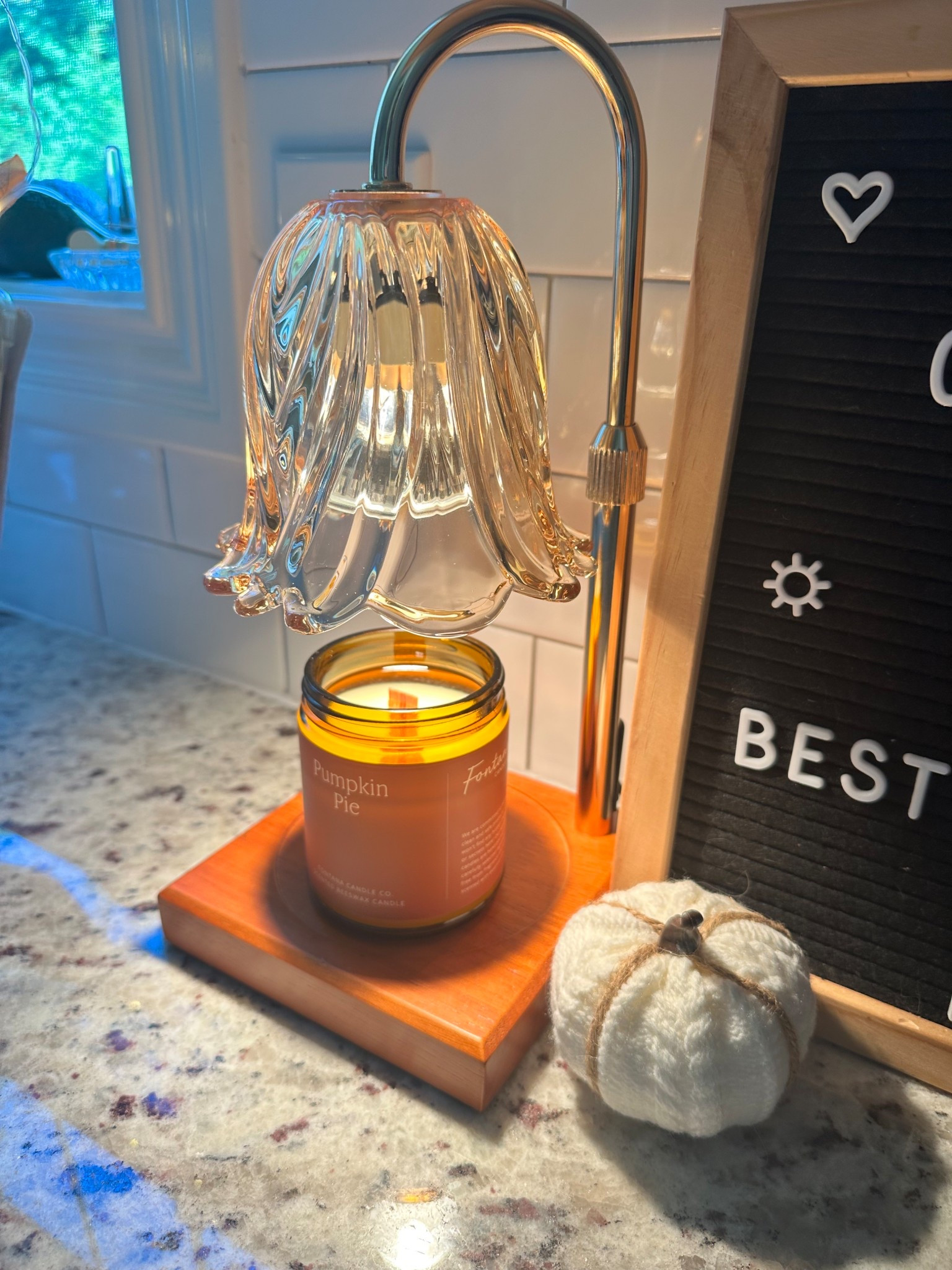 This candle warmer is under $20 and works so well. I’m shocked! And it’s beautiful! 

#LTKSeasonal #LTKHome #LTKSaleAlert