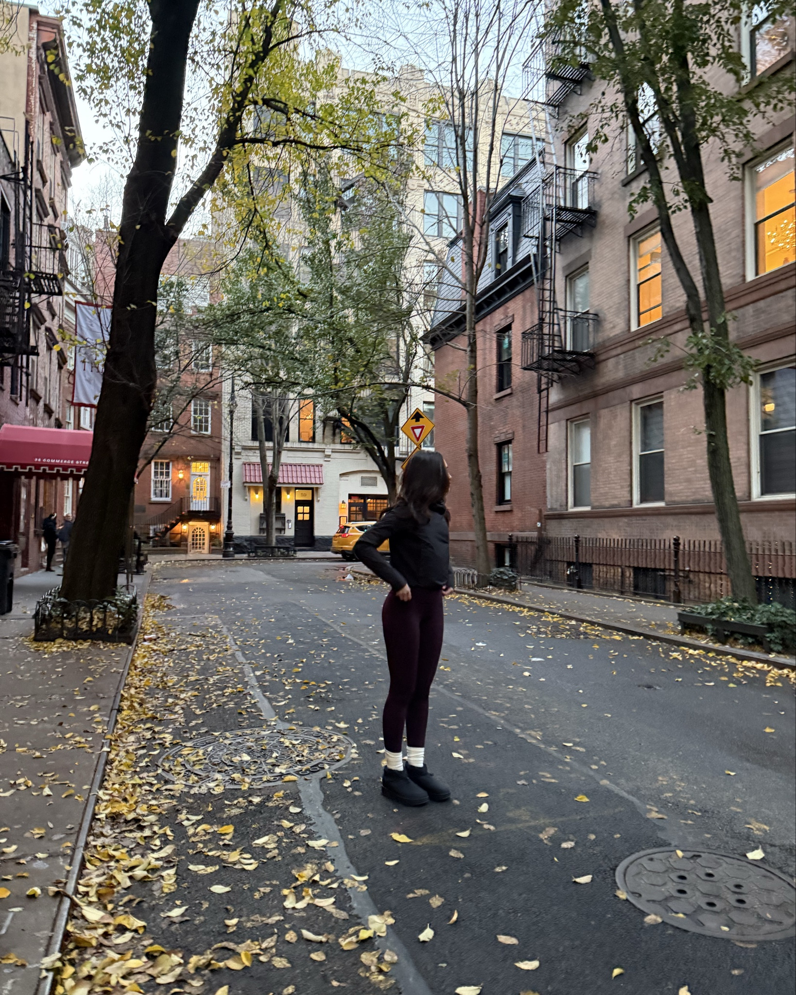 Not even kidding the coziest workout outfit. The jacket is very snug but also waterproof, the leggings are the align leggings which are so lightweight and comfortable, color is gorgeous. The booties are everything I didn’t know how I was going to feel about them and I love them - leggings in the color black plum #lululemoncreator #ad @lululemon
