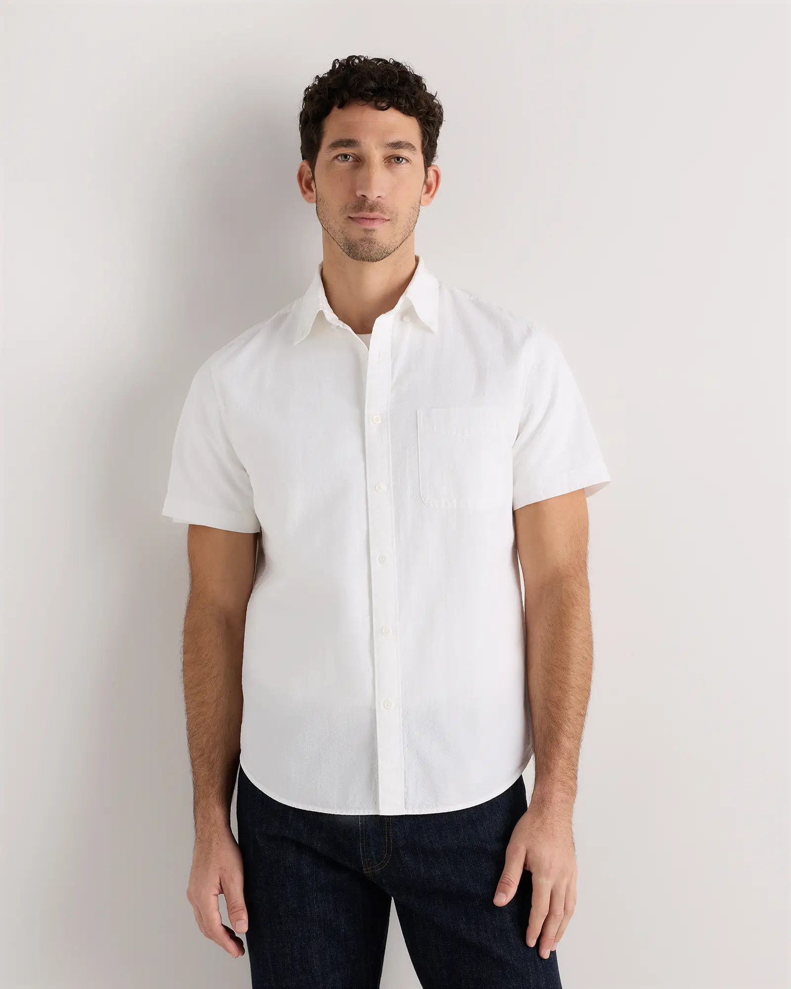 Men's 100% Organic Cotton Seersucker shirt in White | Quince