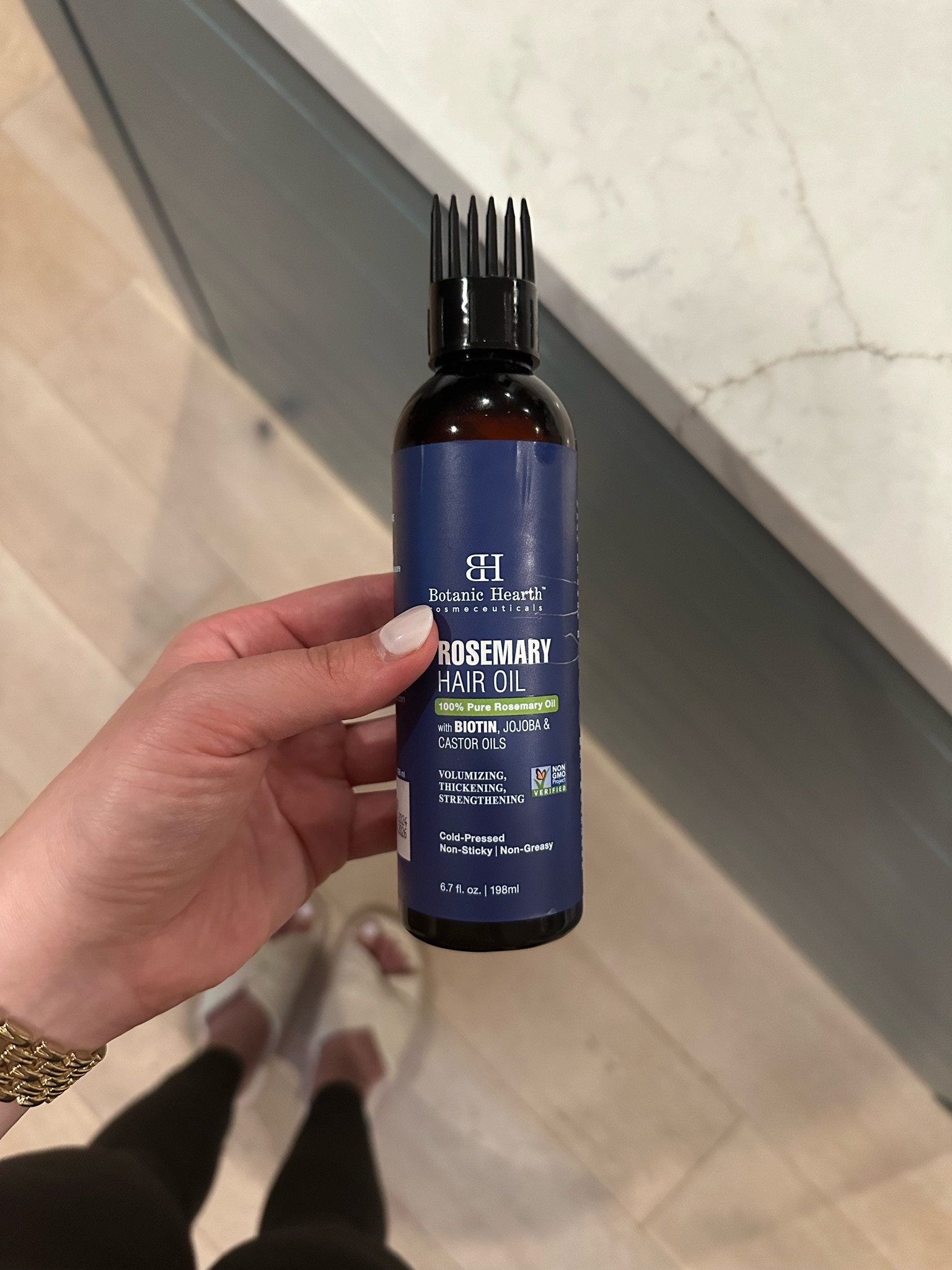 Started incorporating rosemary oil + biotin into my weekly haircare routine and loving the results. My roots appear healthier, stronger, shinier and softer 👏🏼👏🏼👏🏼. 

+ Rosemary - Volumizes and thickens hair
+ Biotin - Helps strengthen hair
+ Jojoba - Locks in moisture and reduces frizzy ends
+ Castor Oil - Nourishes and promotes voluminous hair


#LTKFindsUnder50 #LTKFindsUnder100 #LTKBeauty