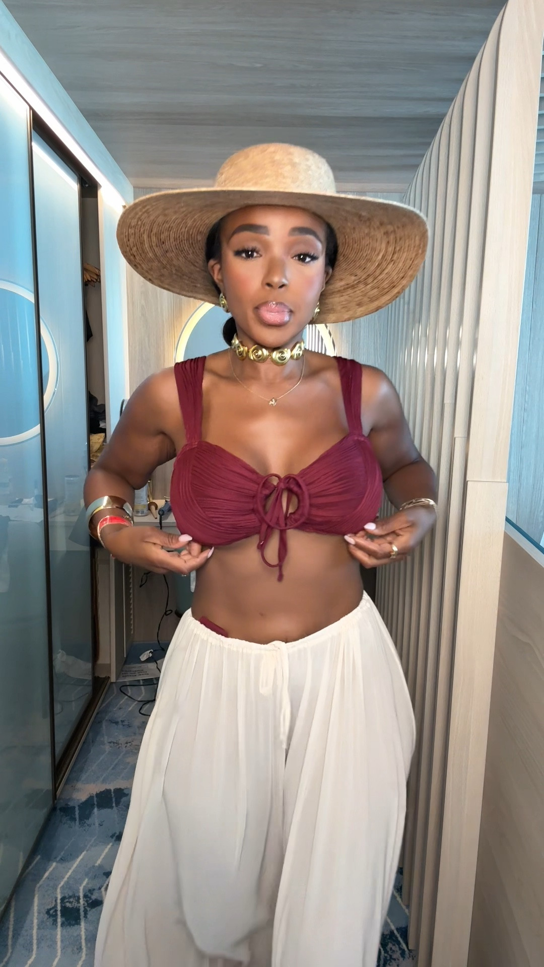 Day look 3 on the Royal Carribean

Size small I’m 5’4 | 140lbs | 36D -27 -40  IG & YT: kirasfashionfinds TT: kiraabboud 
#Outfitinspiration #fashionstyle #outfitideas #spring #springfashion #simpleoutfit #summer #momoutfit #casualoutfit #streetwear


#LTKFindsUnder100 #LTKSwim #LTKTravel