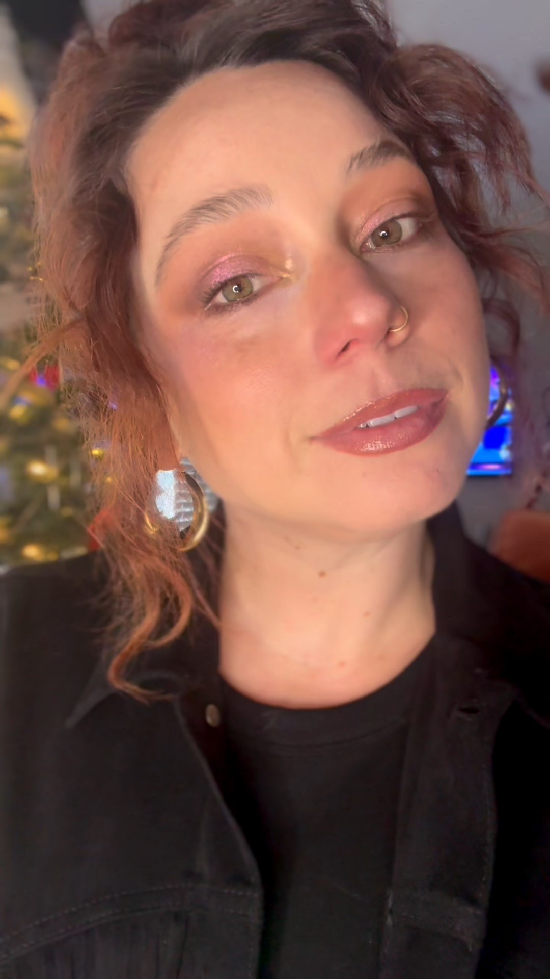 I know it’s December but technically the first day of winter isn’t until later this month! So o have the perfect transitional, festive makeup look! 

#LTKBeauty #LTKgrwm #LTKHoliday