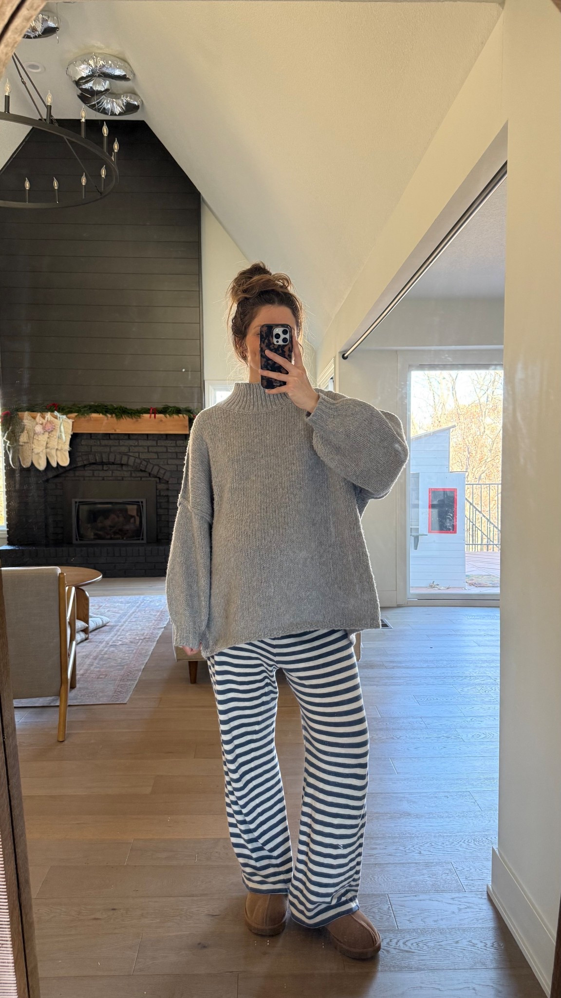 super comfy outfit for time at home and nesting! Wearing a small in both the oversized sweater and pants, bump friendly!

#LTKBump