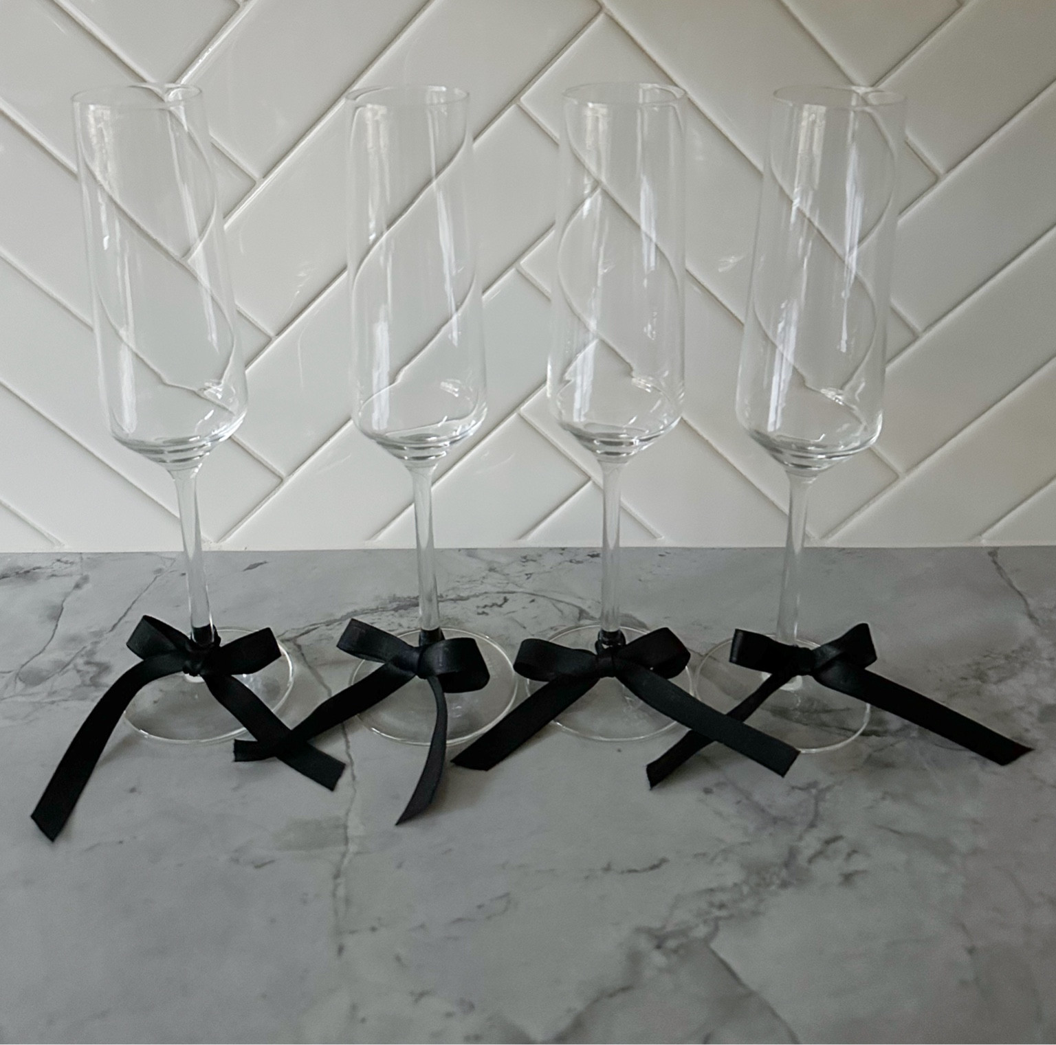 New Year’s Party / NYE decor bows

Party entertaining ideas, champagne flutes, bar cart,
Home ideas, bachelorette party ideas, birthday party, table decor, weddings, celebration decor#LTKHoliday 

#LTKwedding #LTKhome #LTKparties

#LTKWedding #LTKHome #LTKParties