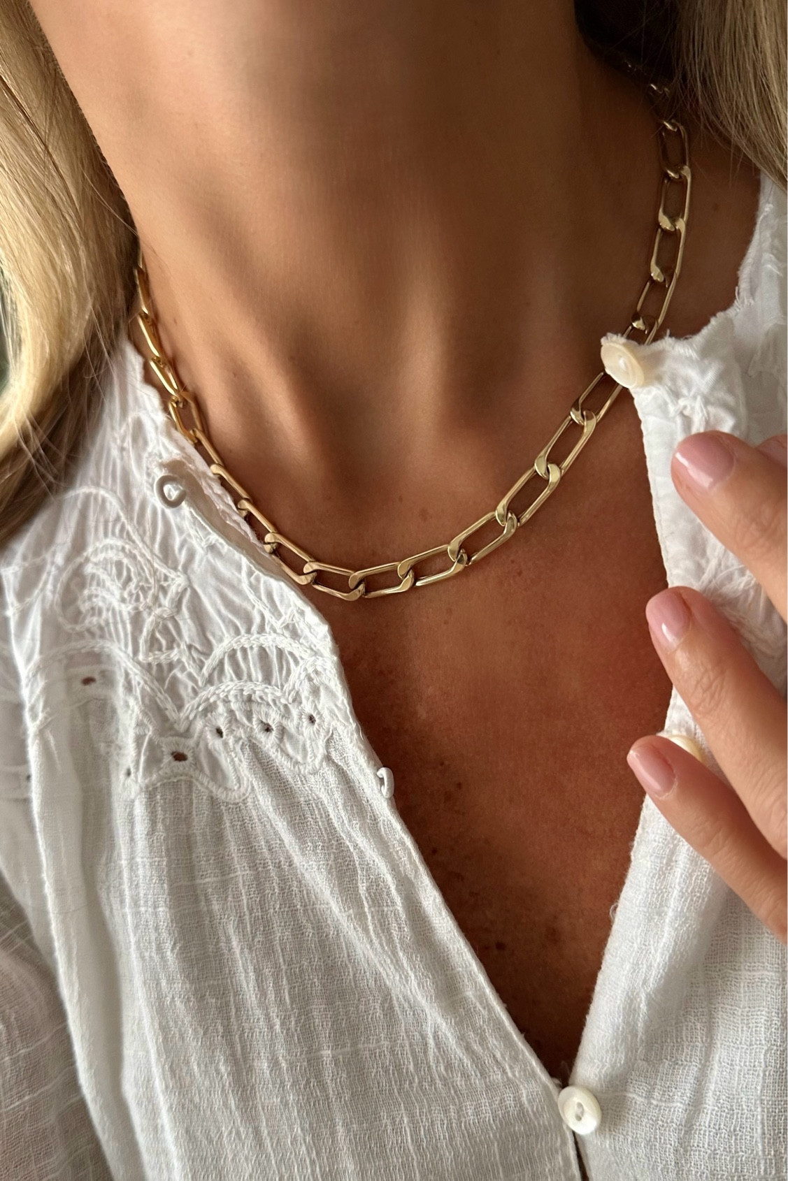 30% off my favorite every day gold link chain necklace! It goes with everything. Also linked some white eyelet pieces I love and many are on sale  

White dress
White skirt
Eyelet shorts
Eyelet top
White tank top
Summer outfit
Yellow Gold jewelry
Gold bracelett
#sakspartner
#saksteam

#LTKFindsUnder100 #LTKSeasonal #LTKStyleTip
