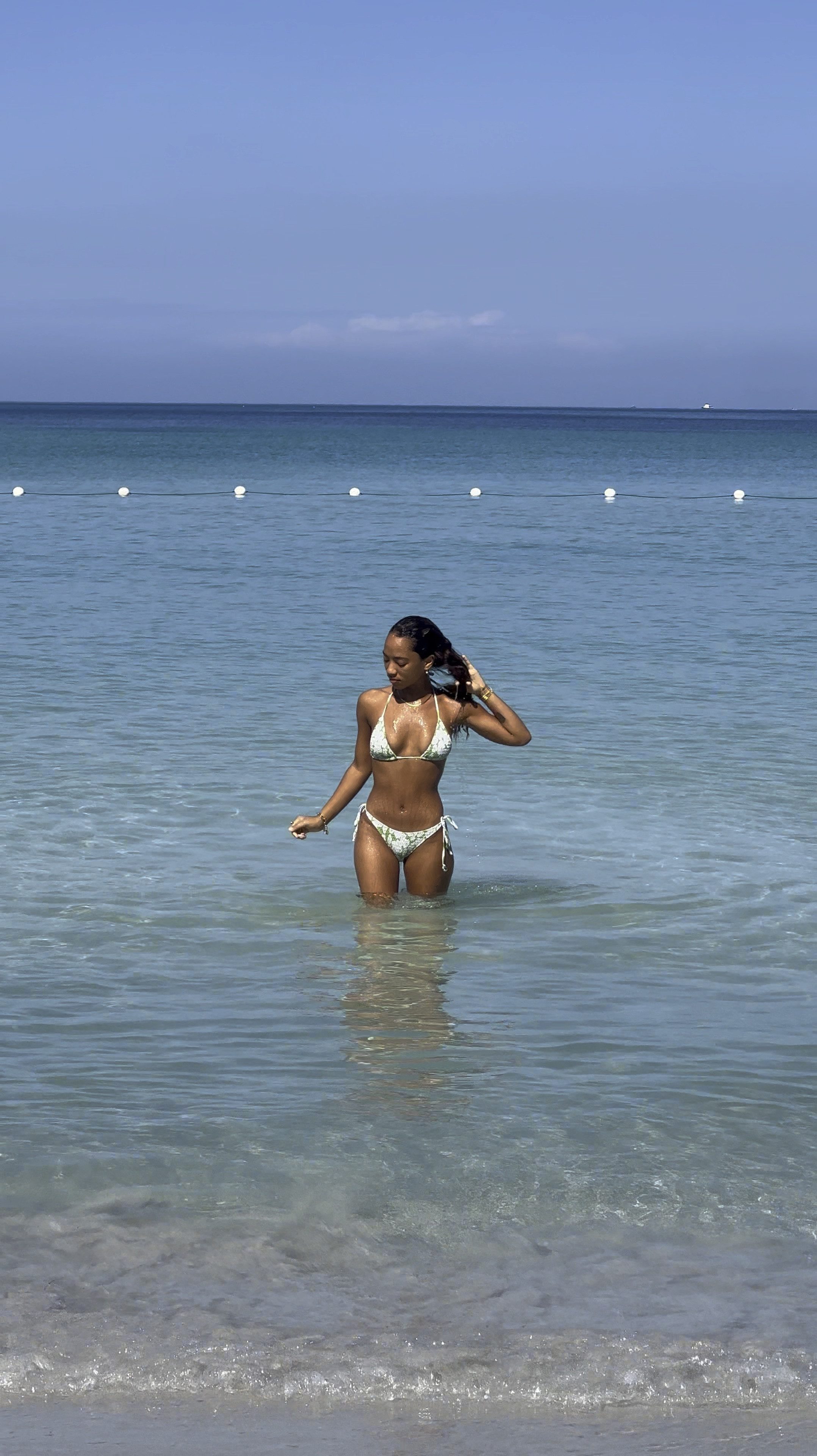 Petite Green and white floral bikini || Xs 

#LTKSeasonal #LTKtravel #LTKGiftGuide