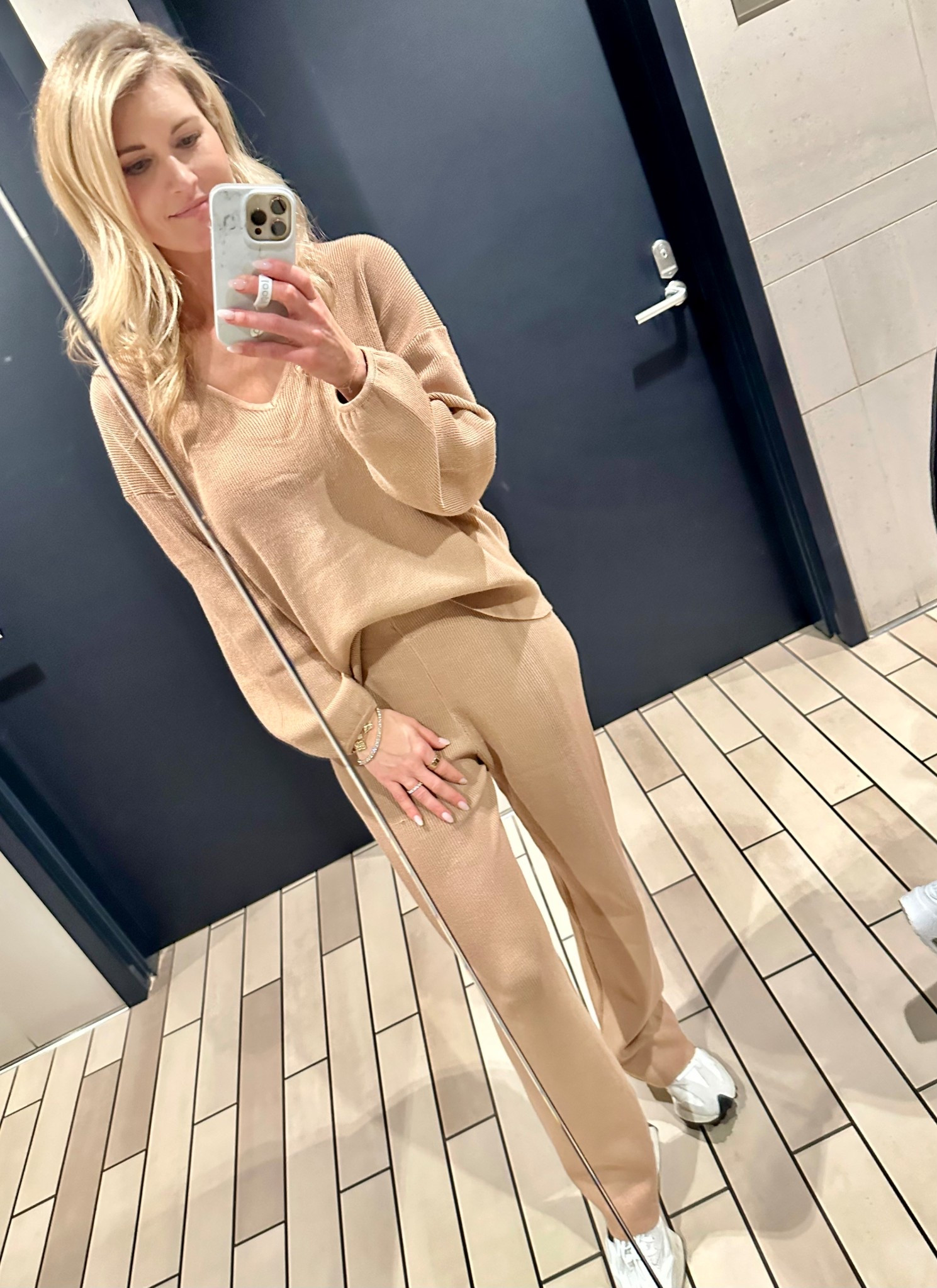 Travel chic and comfy, Amazon finds 

#LTKActive #LTKTravel #LTKFindsUnder50