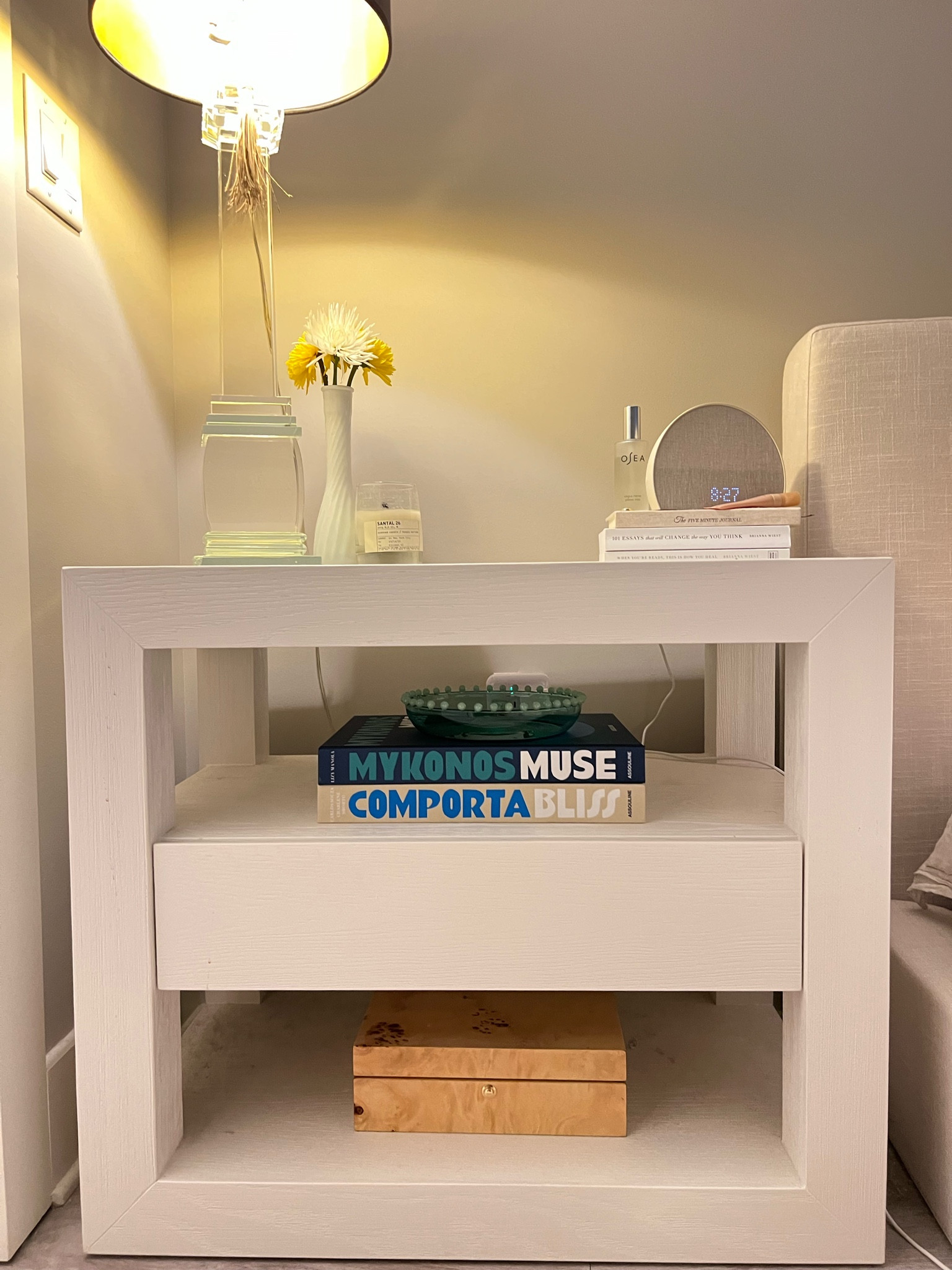 My nightstand + decor—assouline books + fazeek pearl bowl make a perfect gift!!! 

#LTKSeasonal #LTKGiftGuide #LTKhome