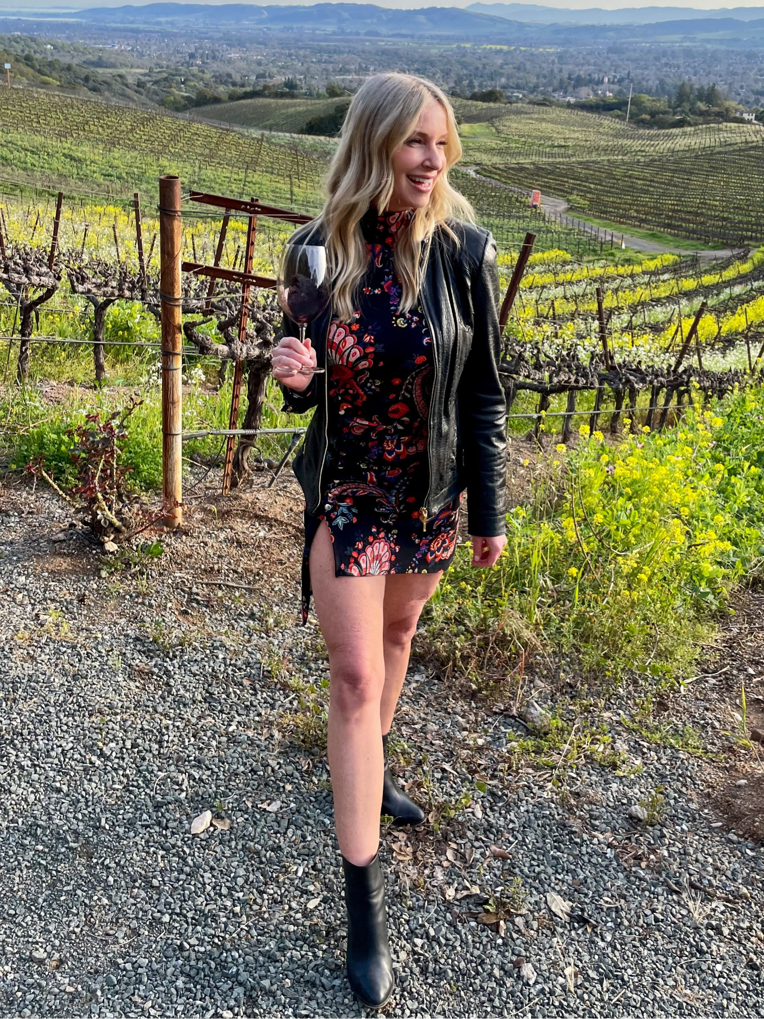 In love with this comfy stretch fabric in-between-season dress.  A sexy but covered up look 🖤

#LTKstyletip #LTKunder50 #LTKFind