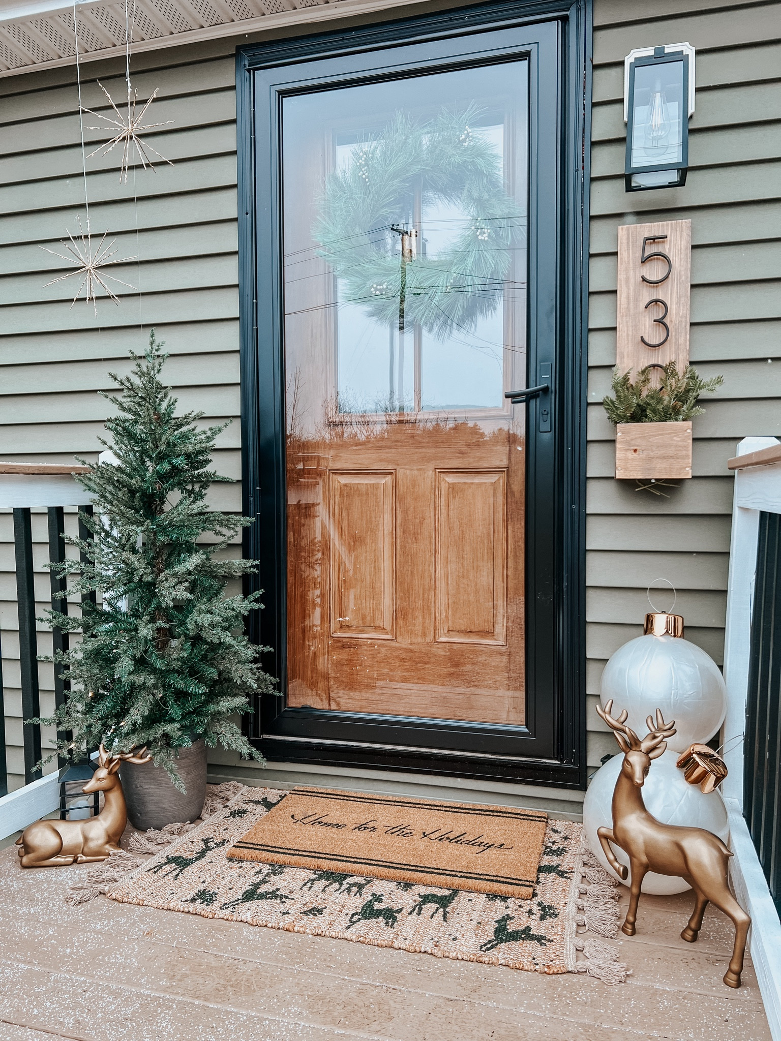 2023 Holiday Porch Decor!

#LTKSeasonal #LTKHoliday #LTKhome