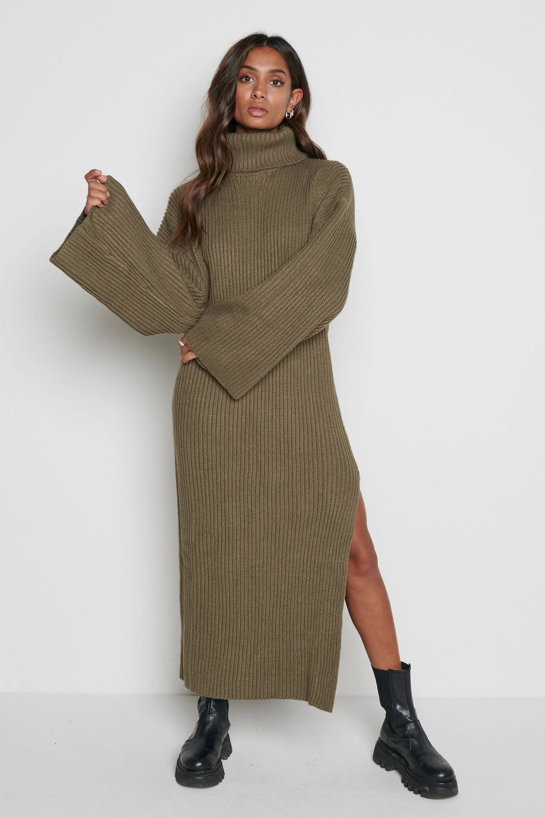 Hattie Ribbed Jumper Dress - Khaki | Pretty Lavish (UK)