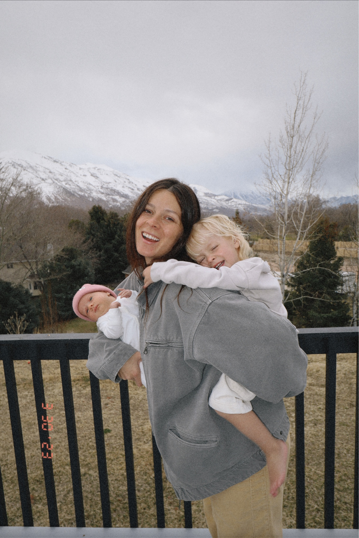 Cue the song “I can see clearly now🎶” I’ve had really bad vision my entire life. I started wearing glasses when I was two, & recently started wearing contacts full time. Thanks to 1-800 contacts I can order what I need & it will be delivered to my front door so fast !!  Having bad vision is inconvenient but @1-800contacts isn’t 🫶🏽 #ad #1800contacts 